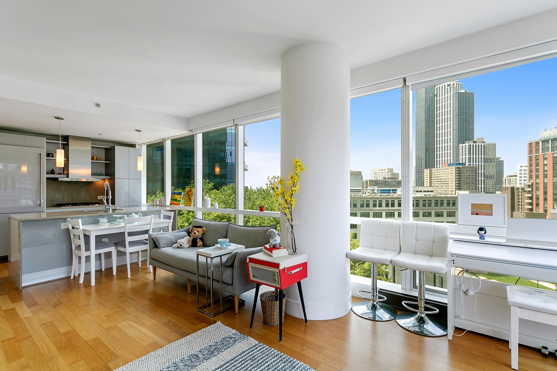77 Hudson St Unit# 1403