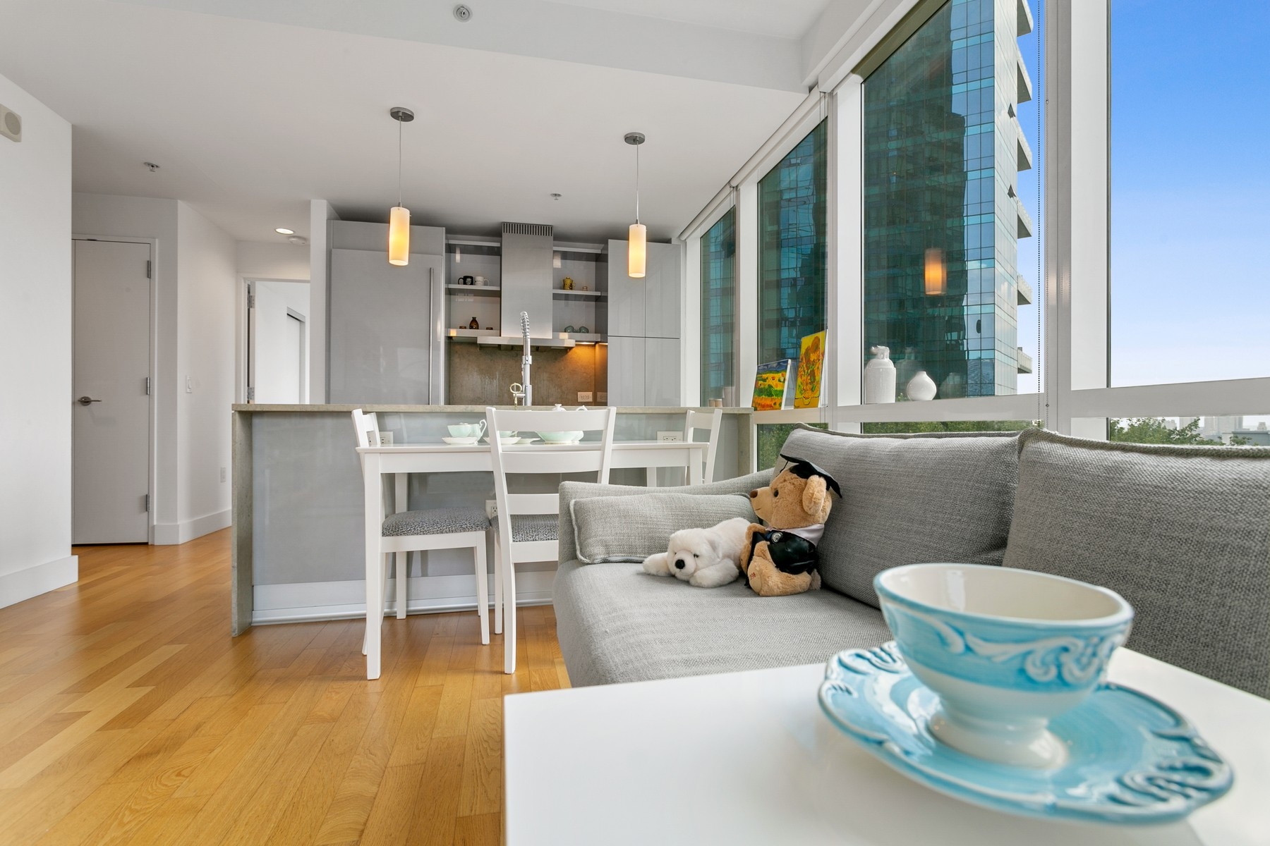 77 Hudson St Unit# 1403