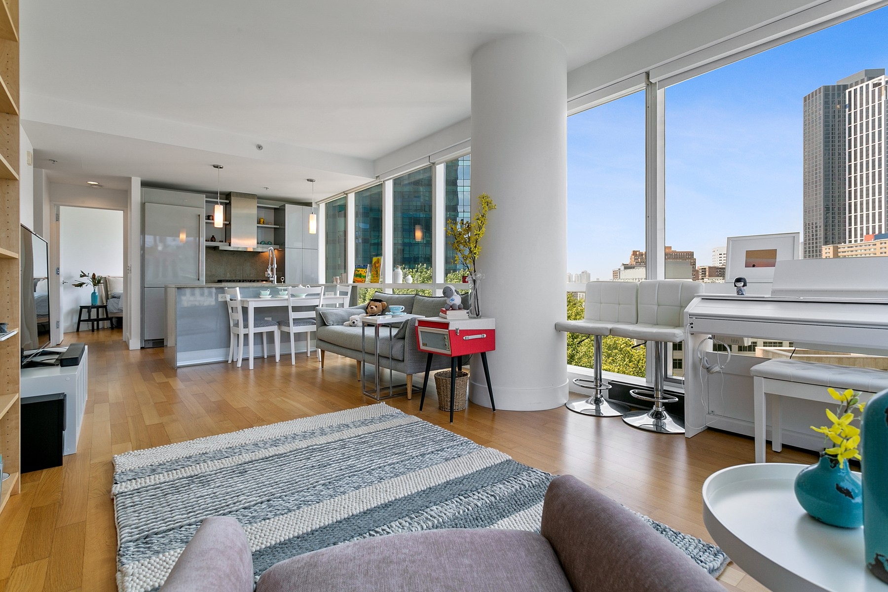 77 Hudson St Unit# 1403
