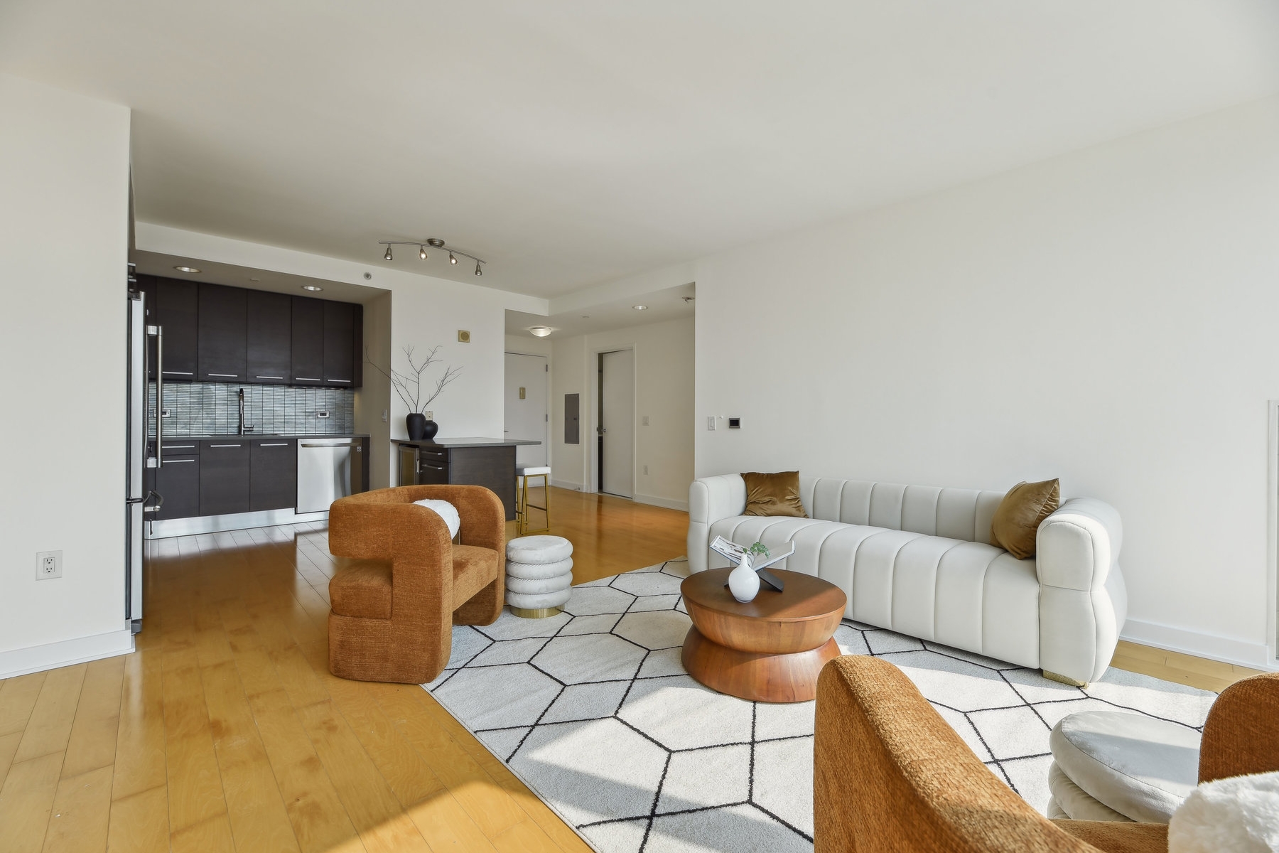2 2nd St Unit# 3207