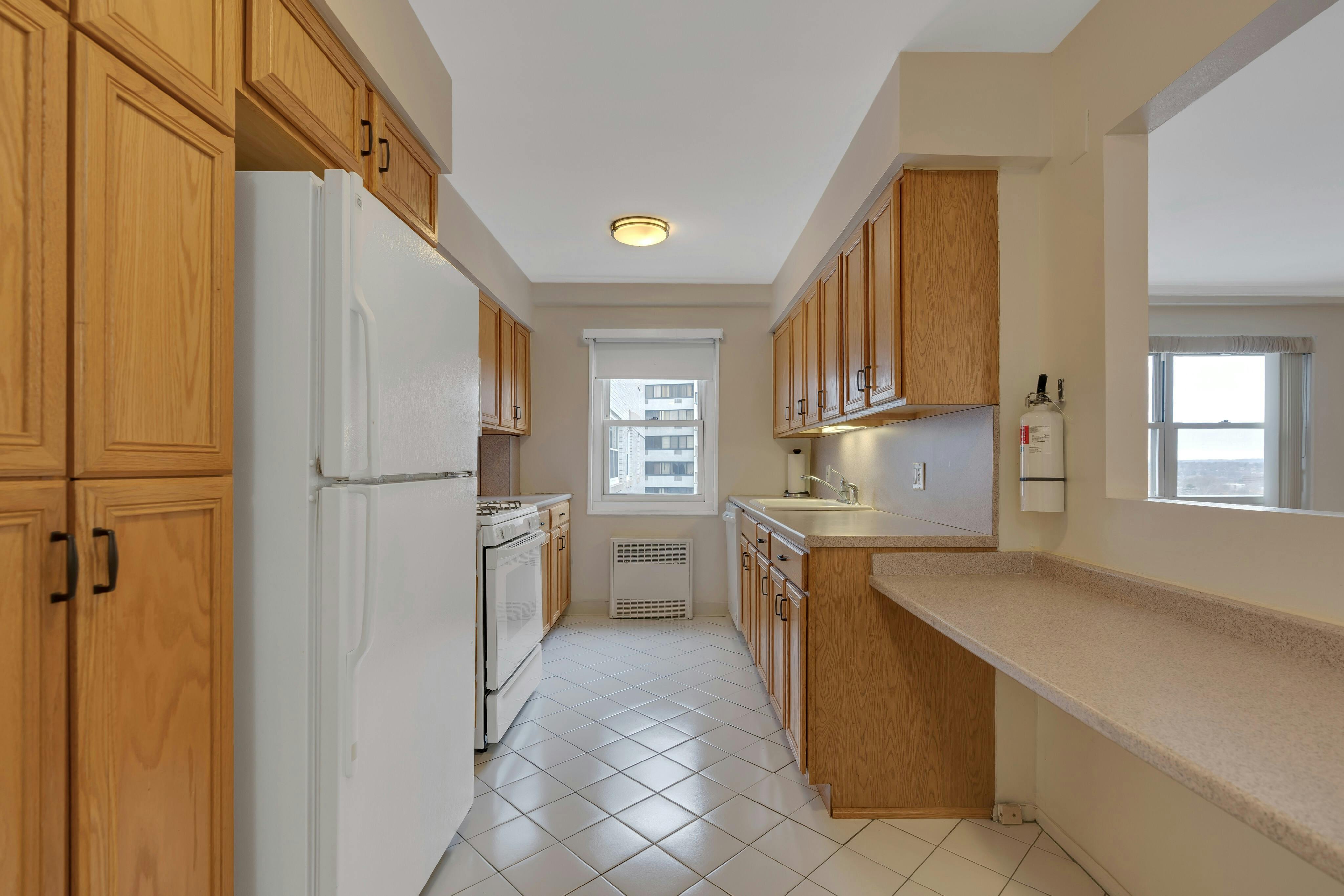 280 Prospect Avenue Unit# 8O