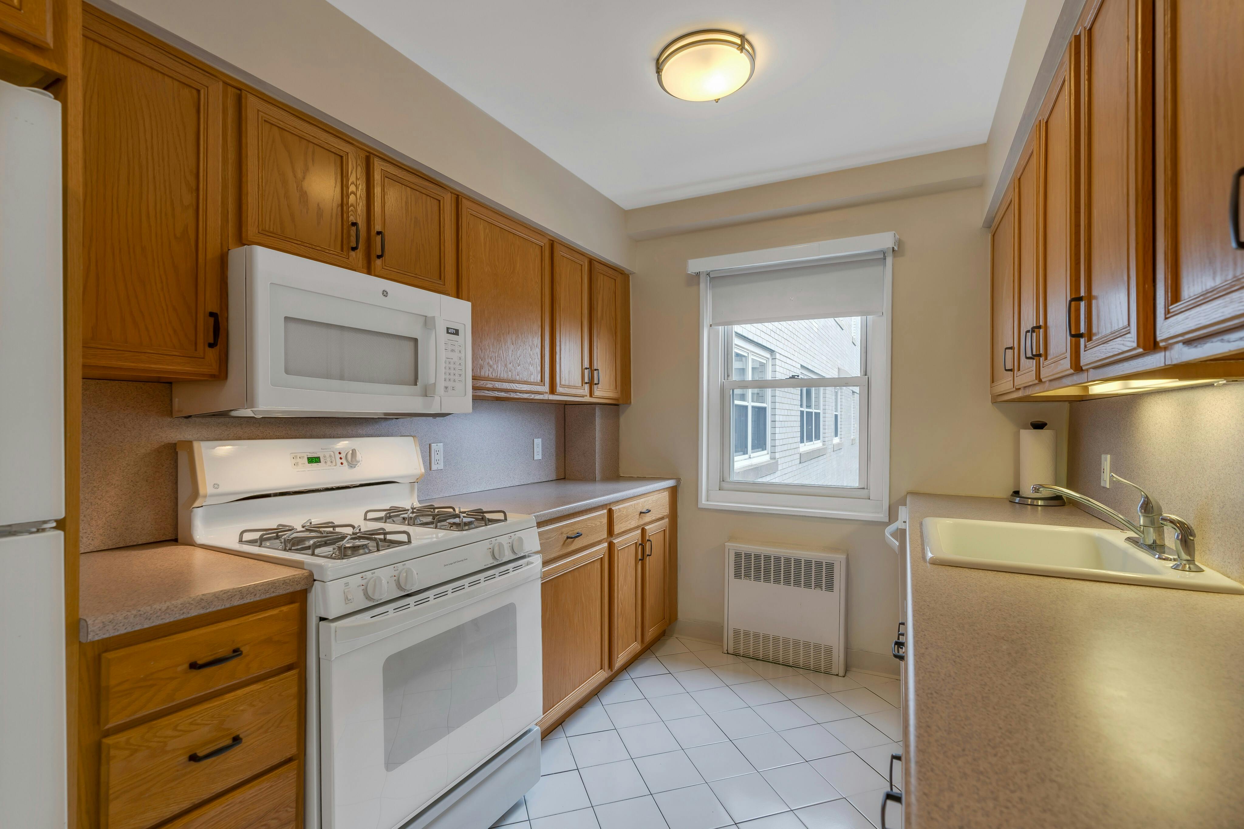 280 Prospect Avenue Unit# 8O