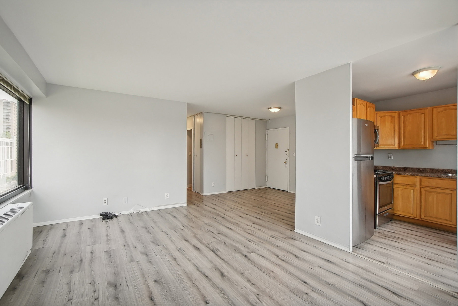 135 Montgomery St #9G 