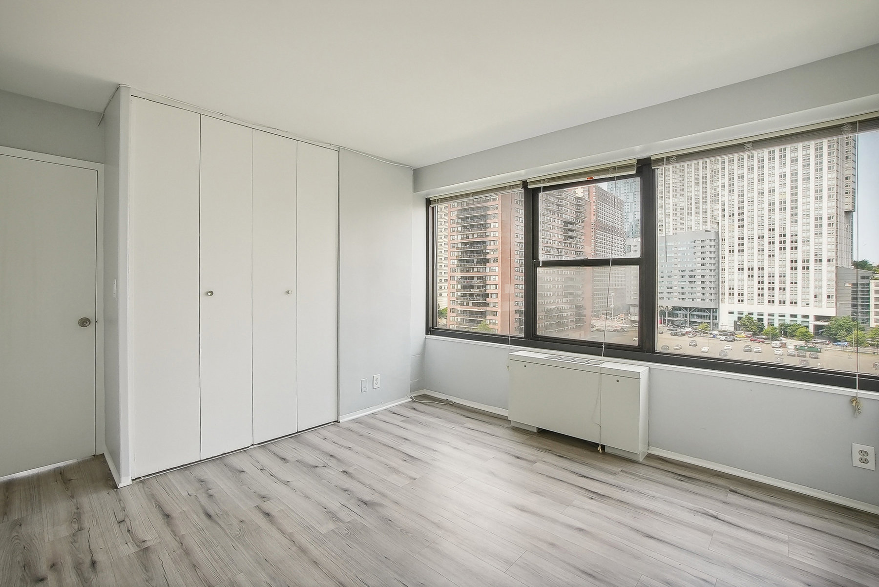 135 Montgomery St #9G 
