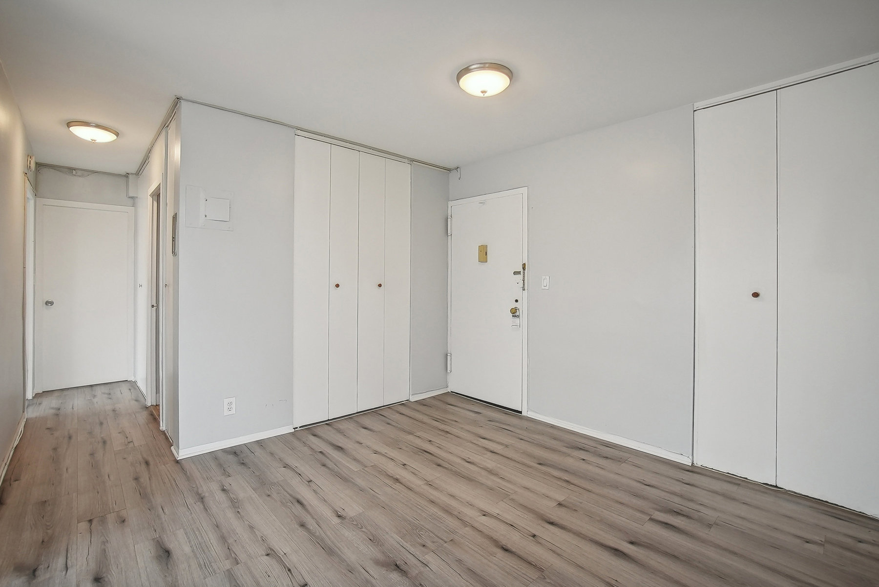 135 Montgomery St #9G 