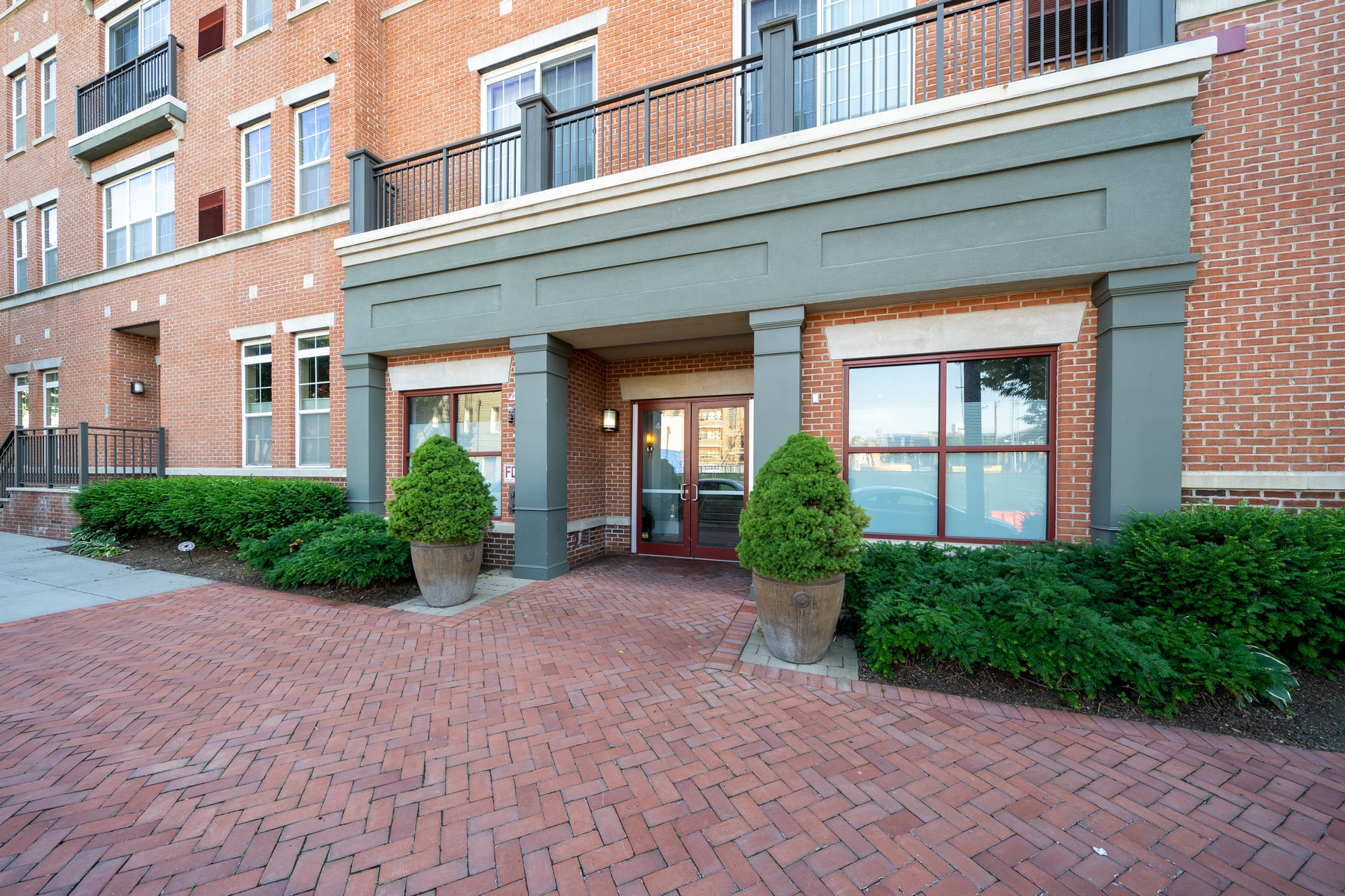 443 2nd St Unit# 310