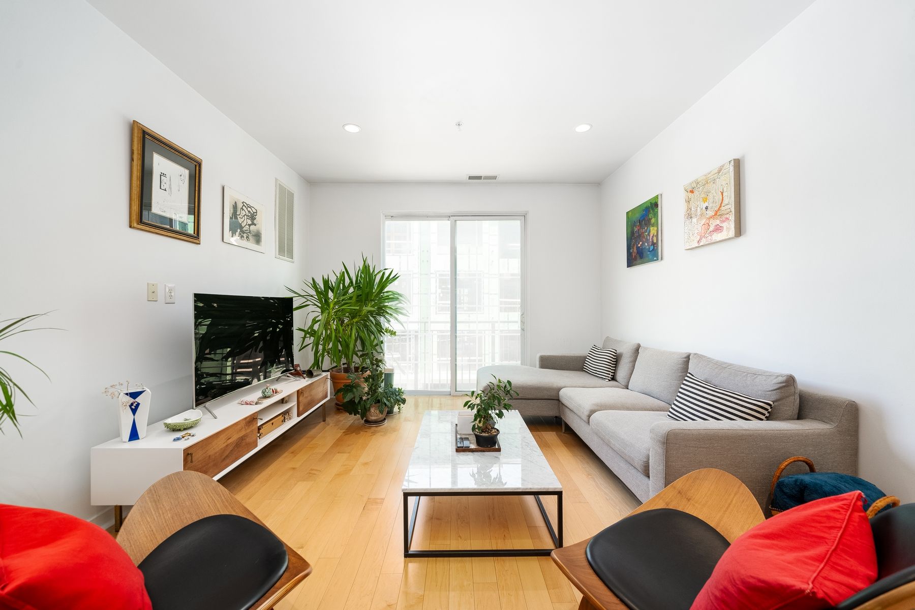 443 2nd St Unit# 310