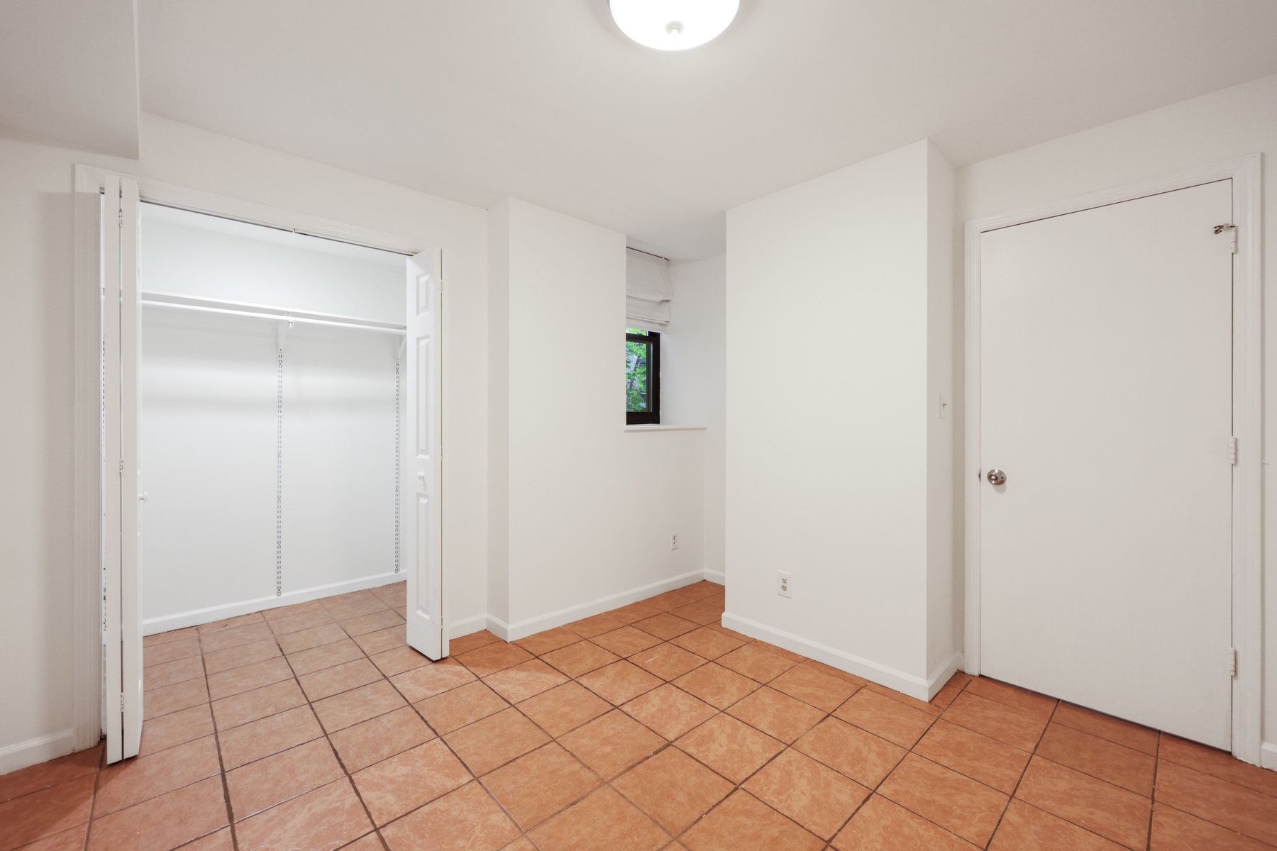 2700 Kennedy Blvd Unit# 105