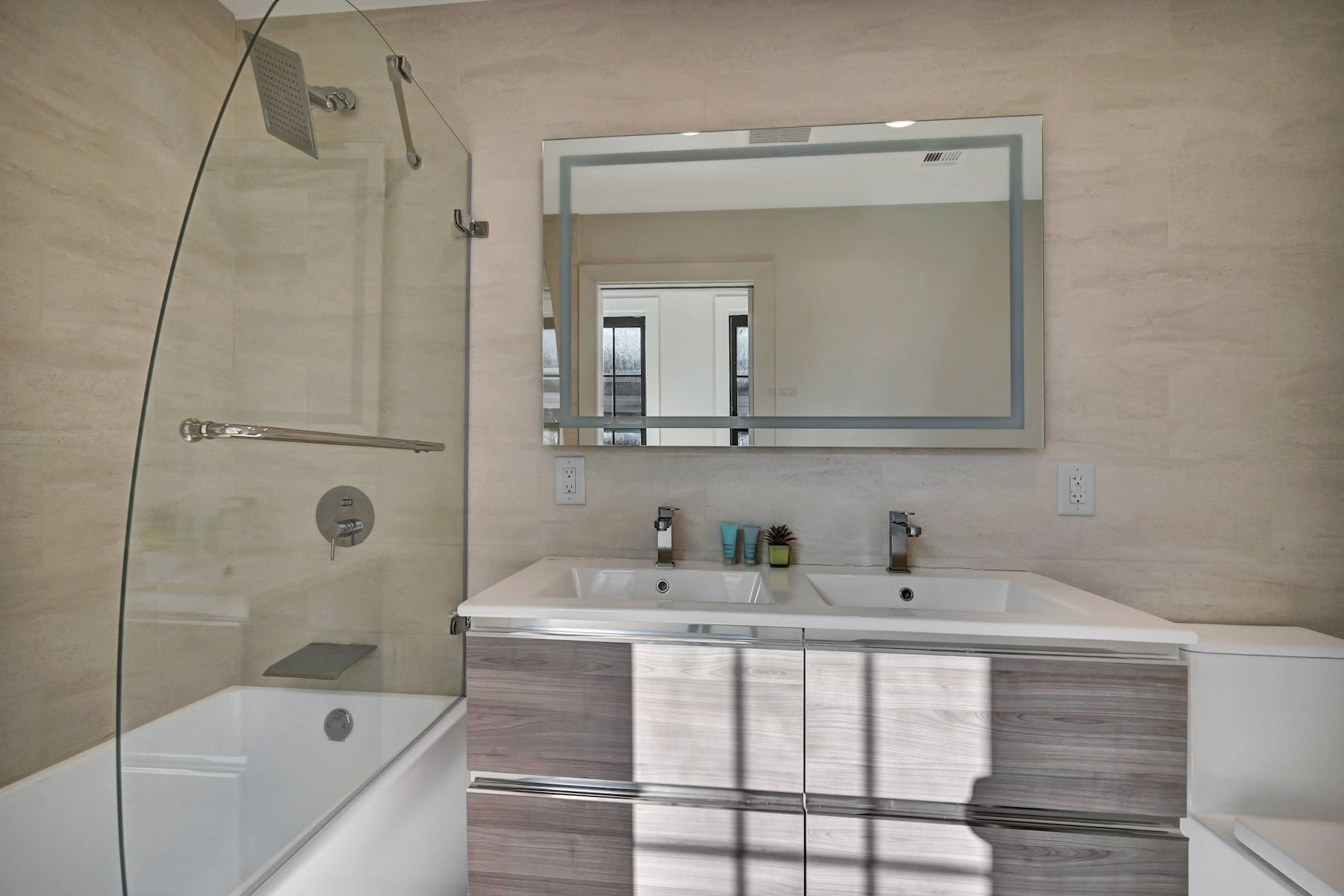 122 New York Avenue, #302 