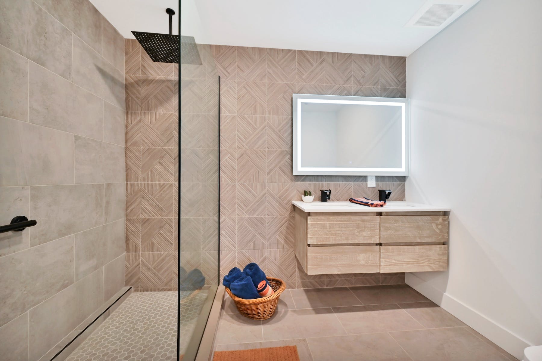 122 New York Avenue, #302 