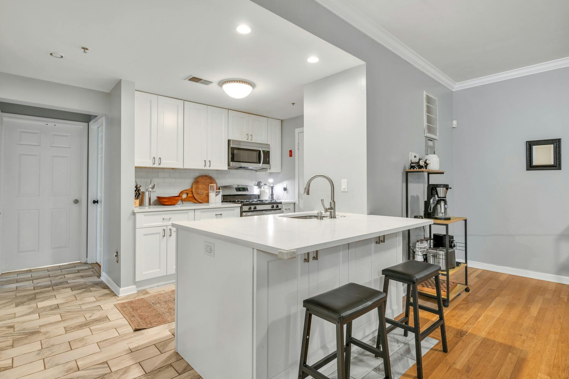 510 Monroe St Unit# 303
