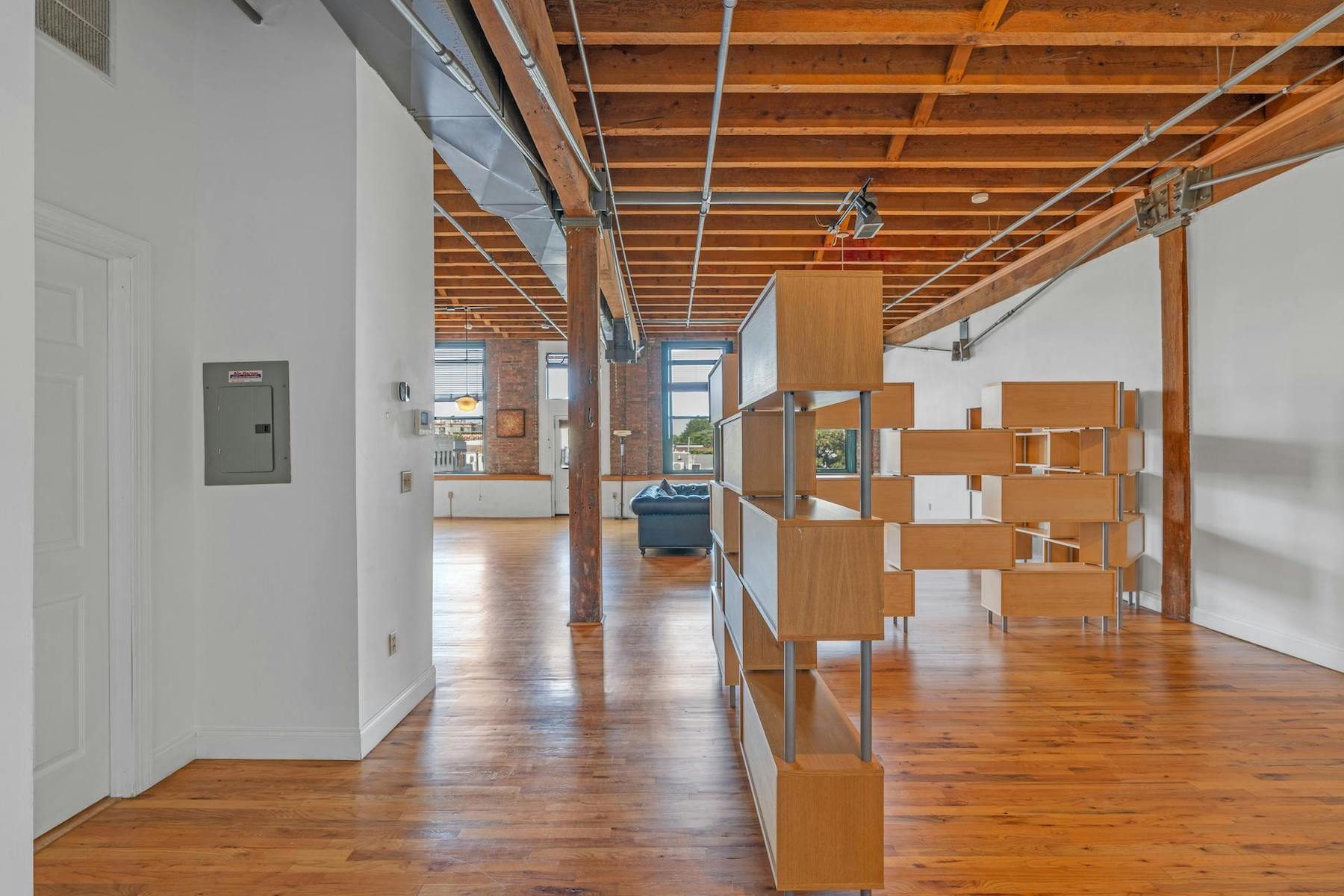126 Webster Ave Unit# 3B