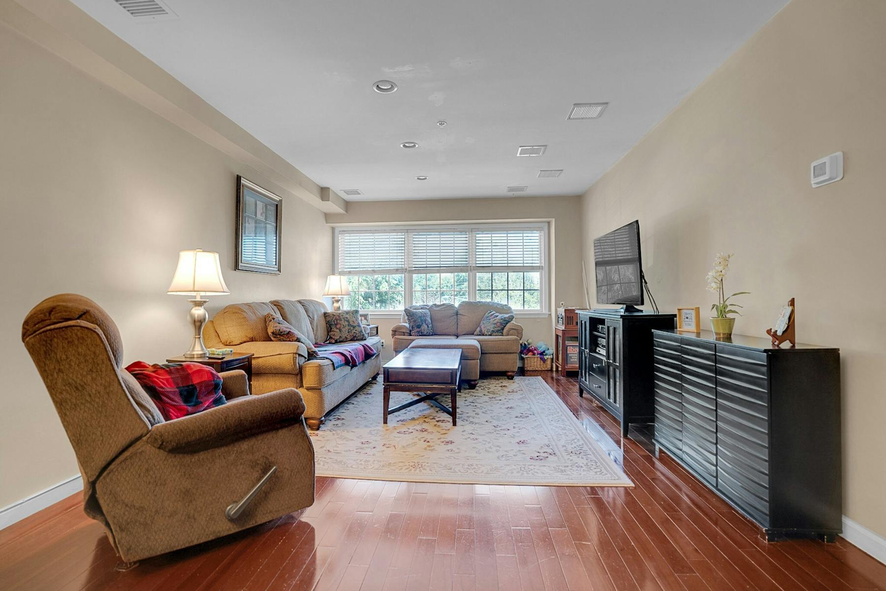 131 Clinton Pl Unit# 213