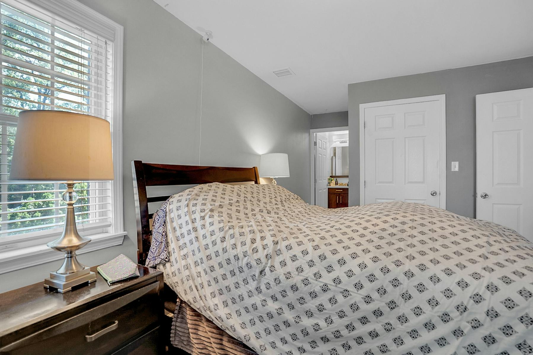 131 Clinton Pl Unit# 213