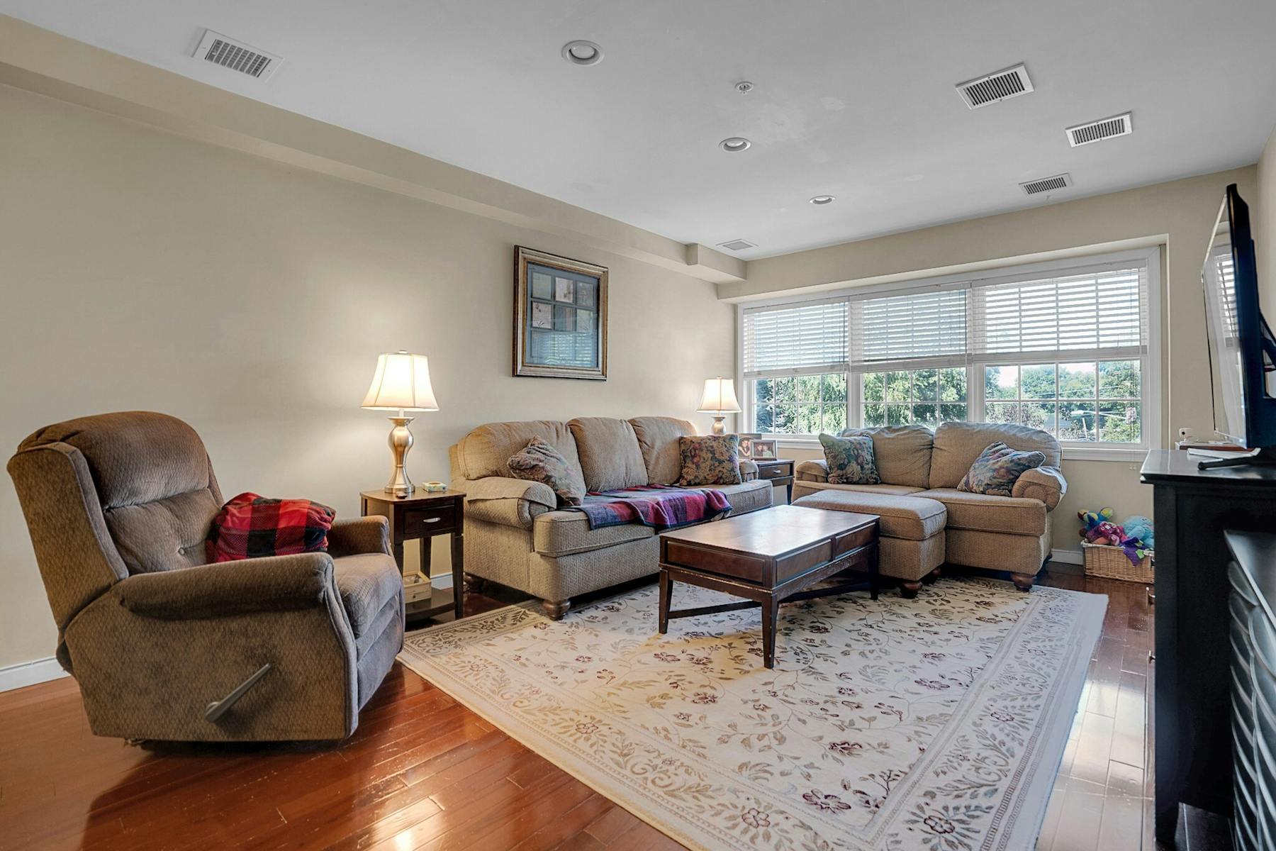 131 Clinton Pl Unit# 213