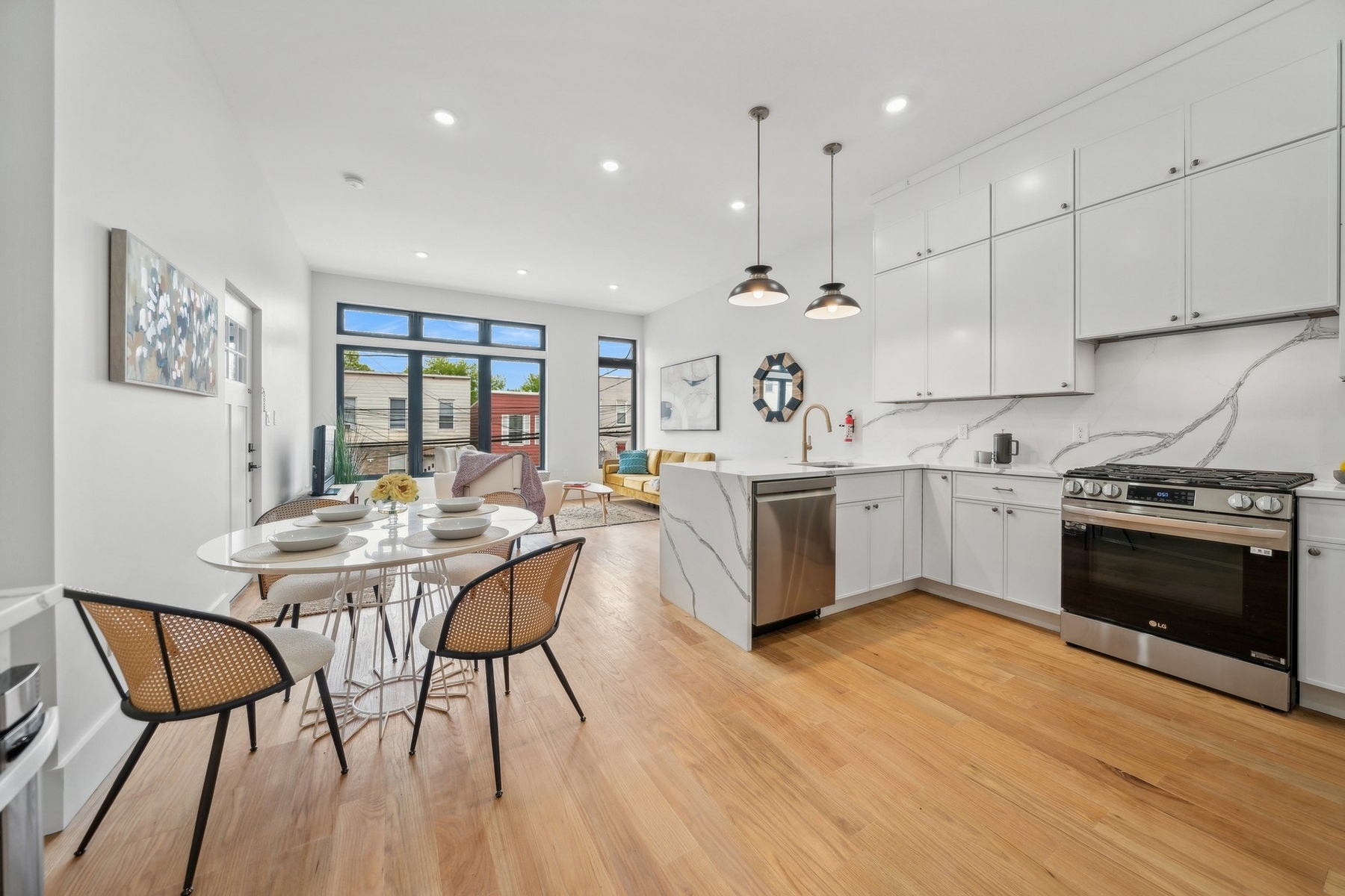104 Zabriskie St Unit# 1