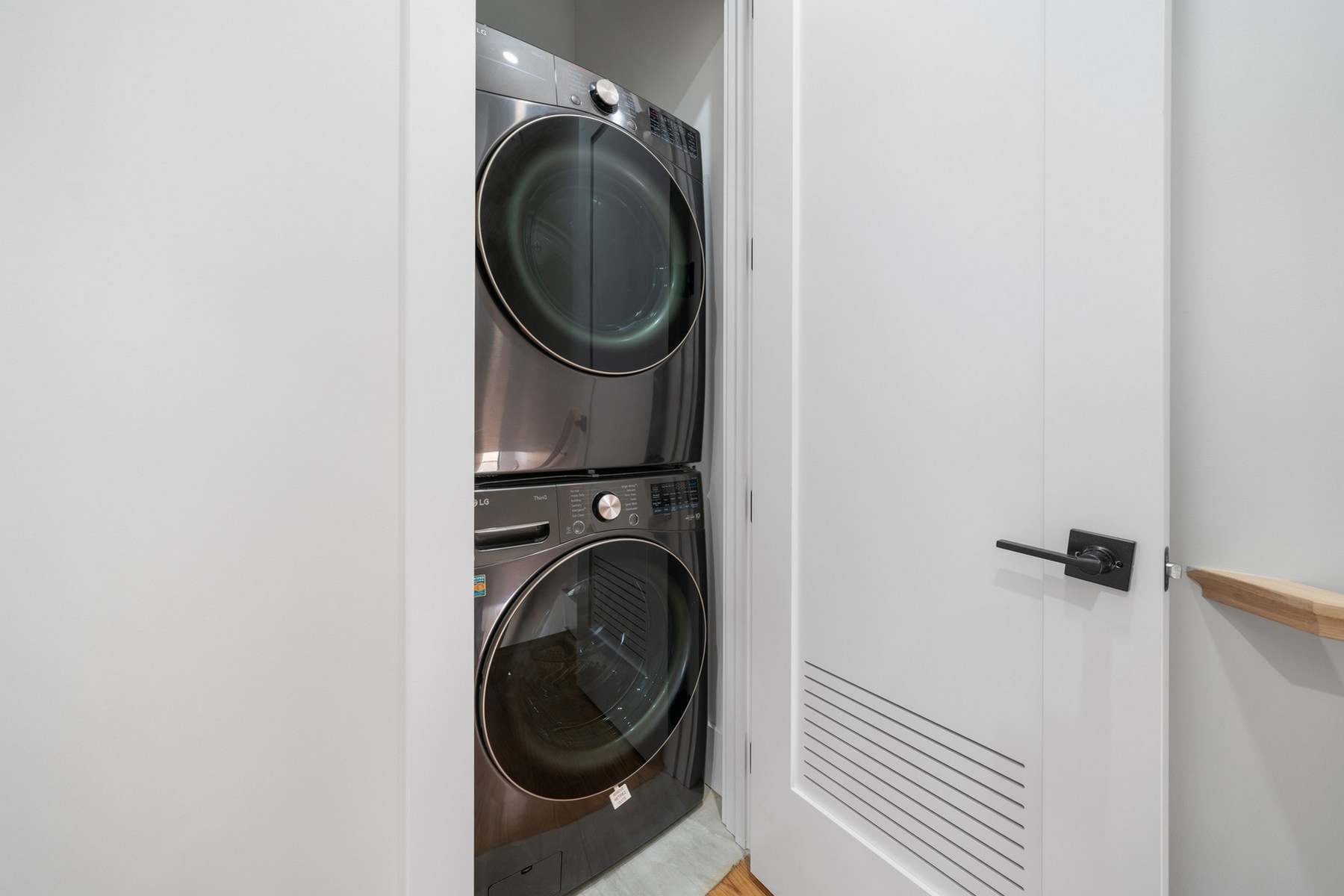 104 Zabriskie St Unit# 1