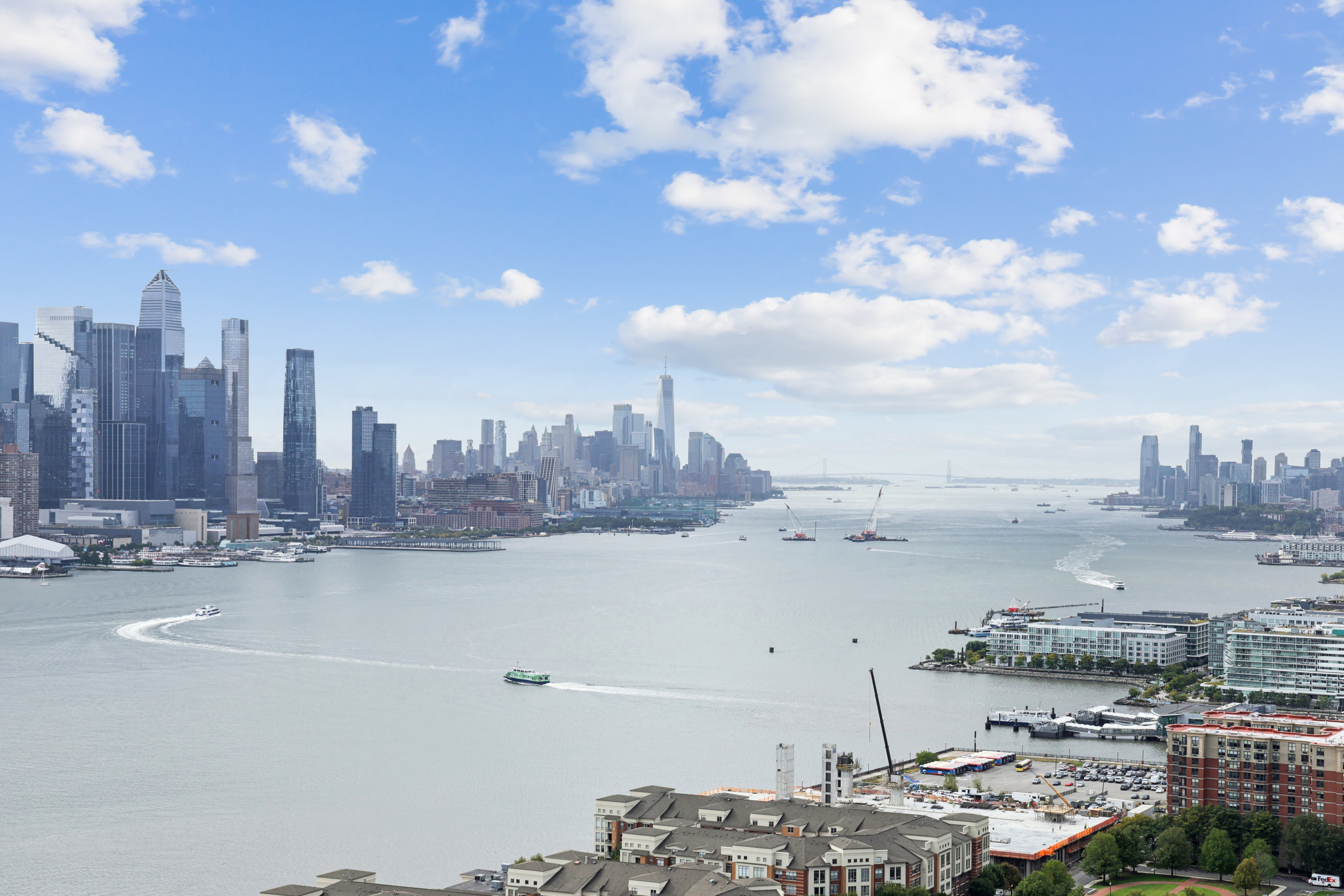 6040 Boulevard Unit# 24F