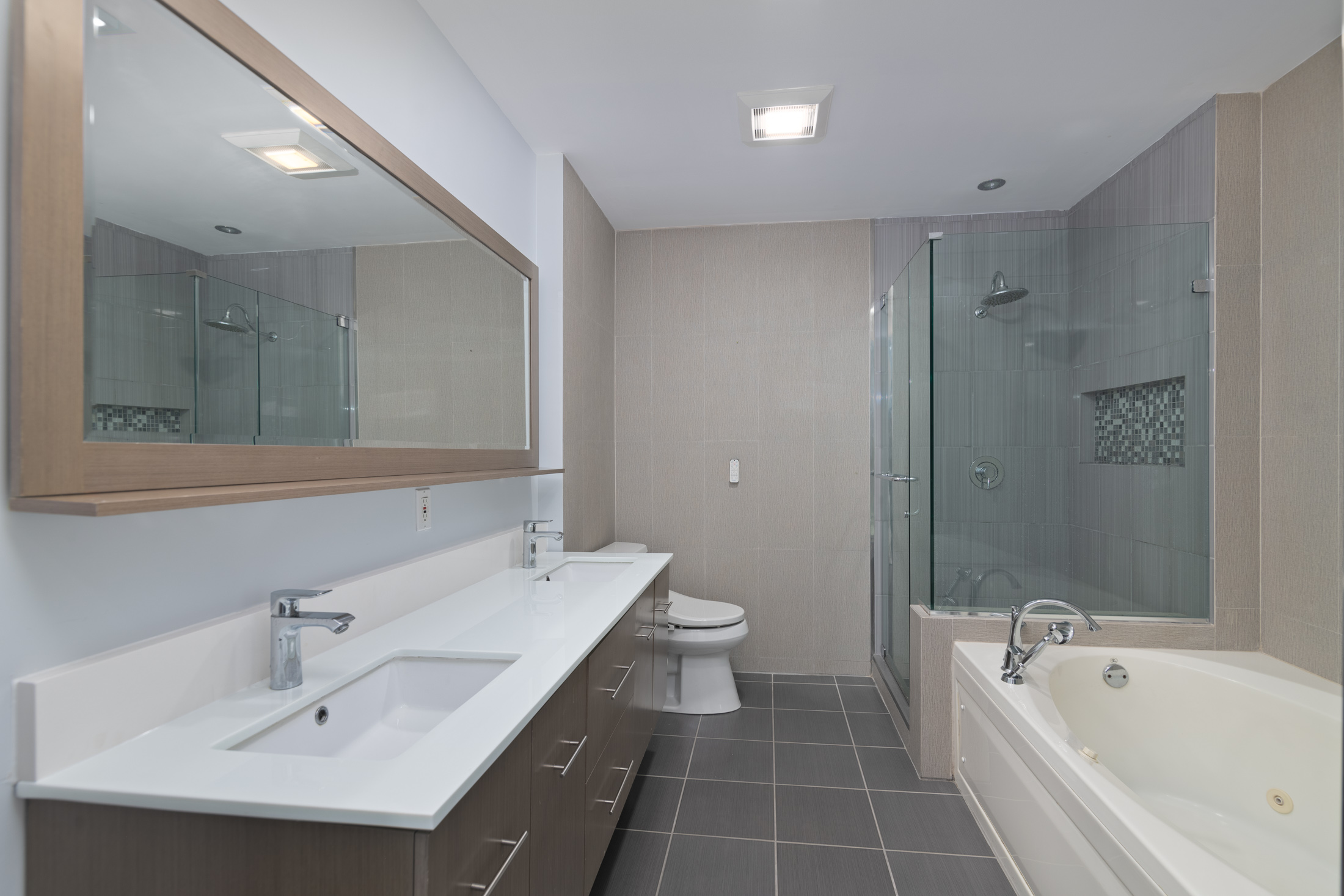 100 Carlyle Drive #16MN 