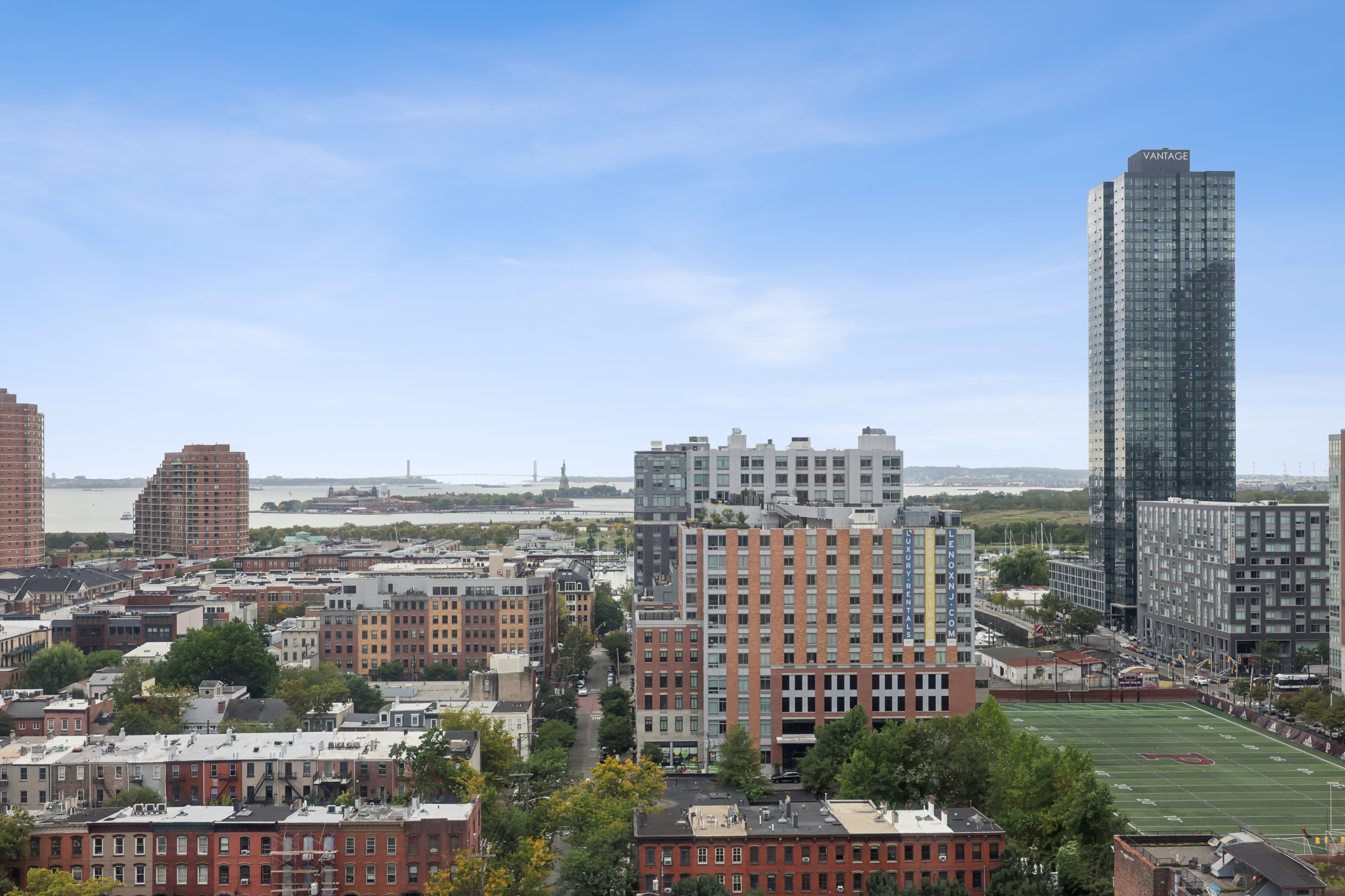 135 Montgomery Street #19F