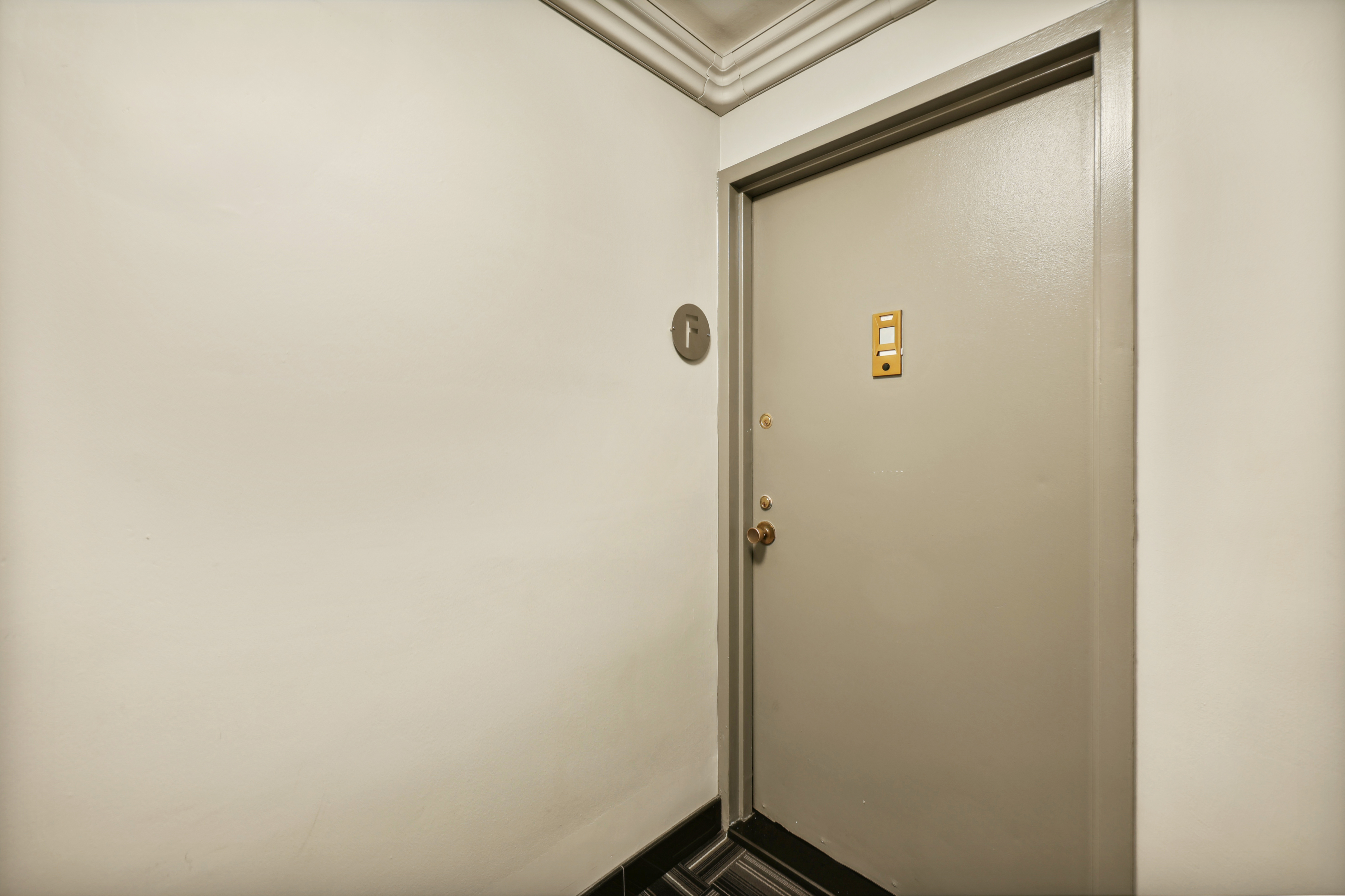 135 Montgomery Street #19F