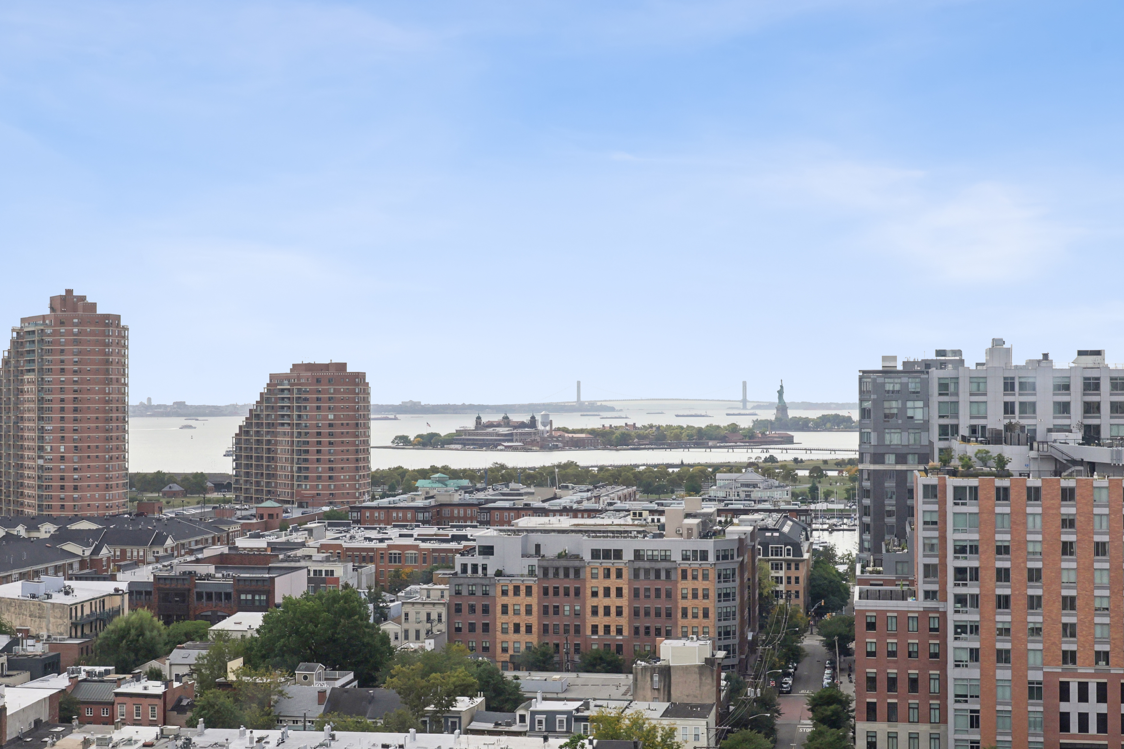 135 Montgomery Street #19F