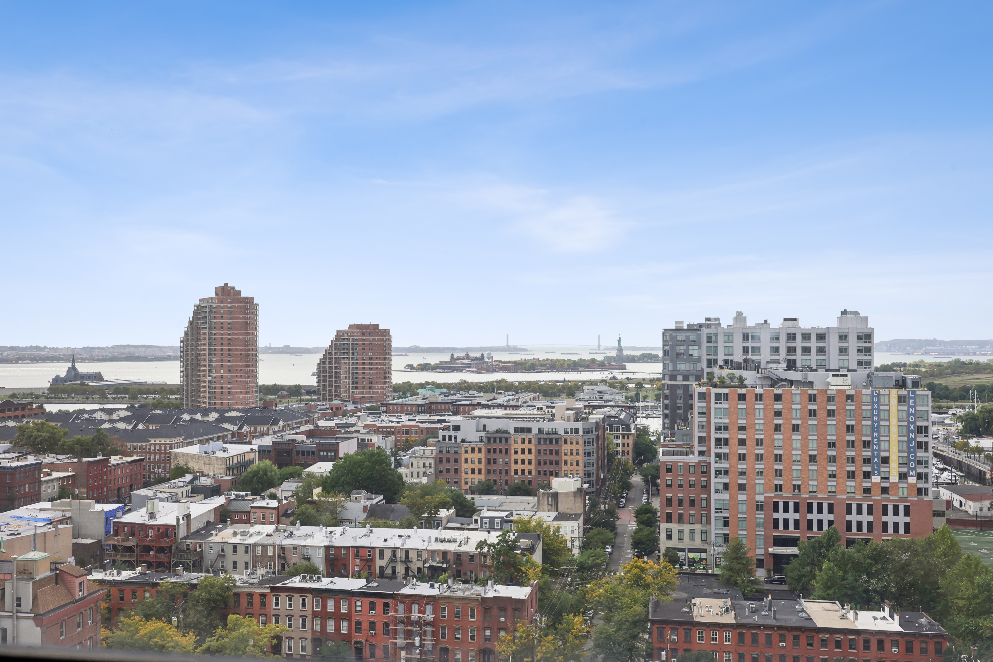 135 Montgomery Street #19F