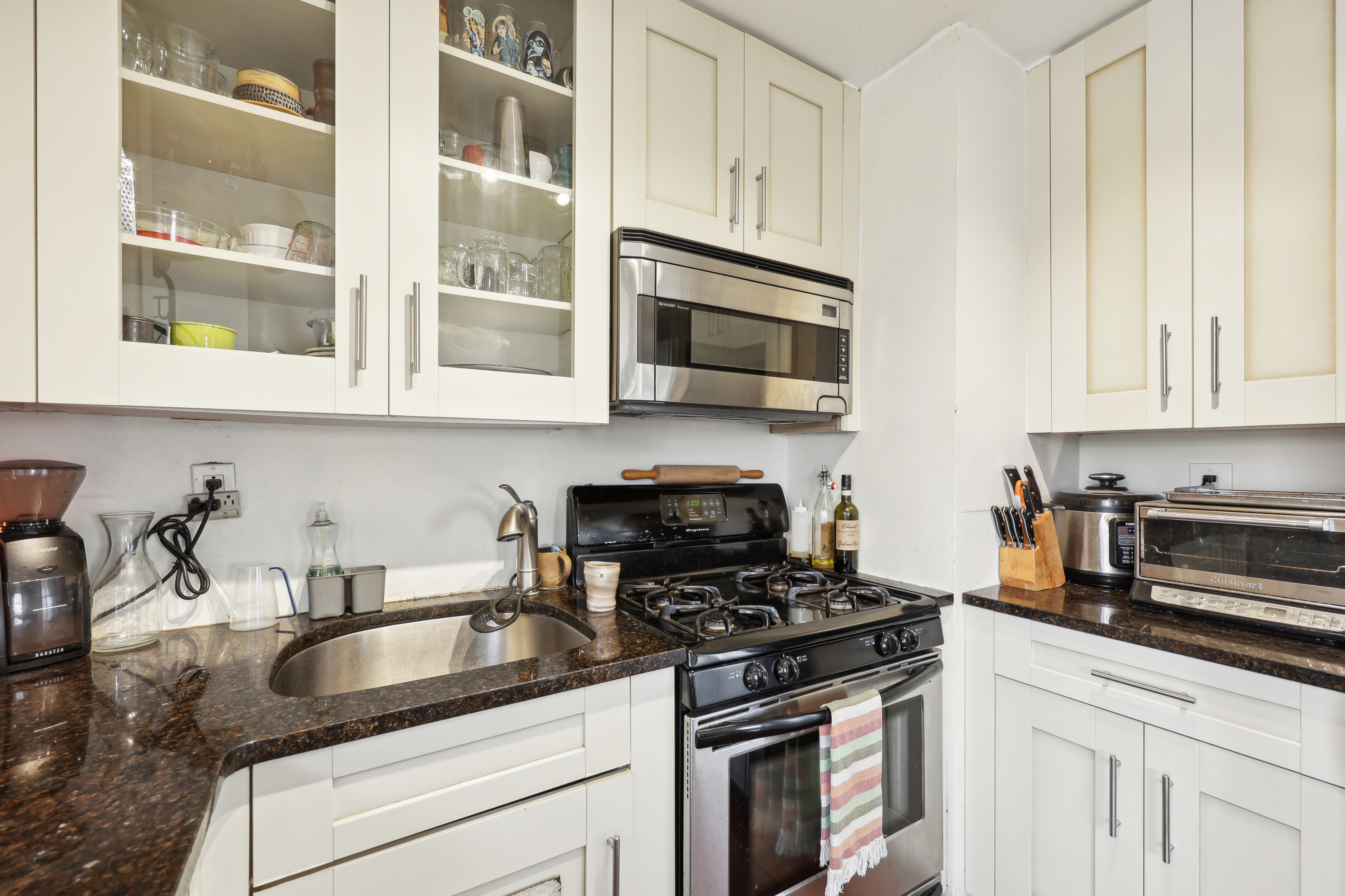 135 Montgomery Street #19F