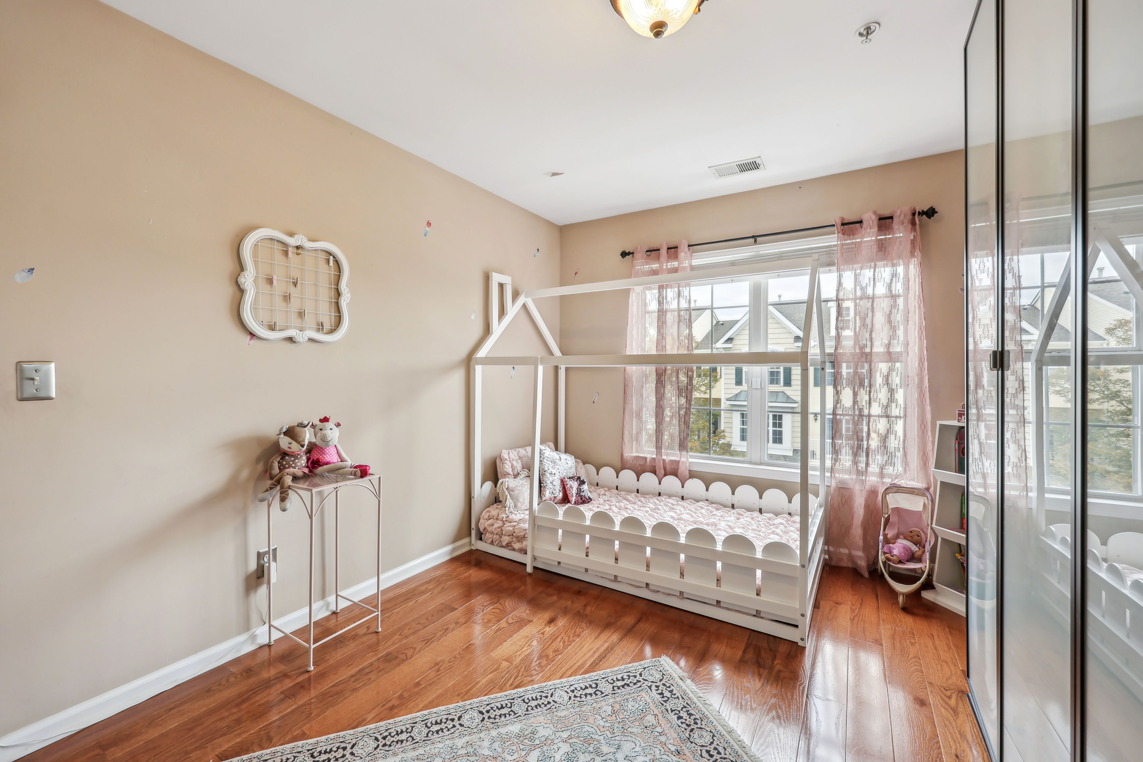 24 Maritime Way 