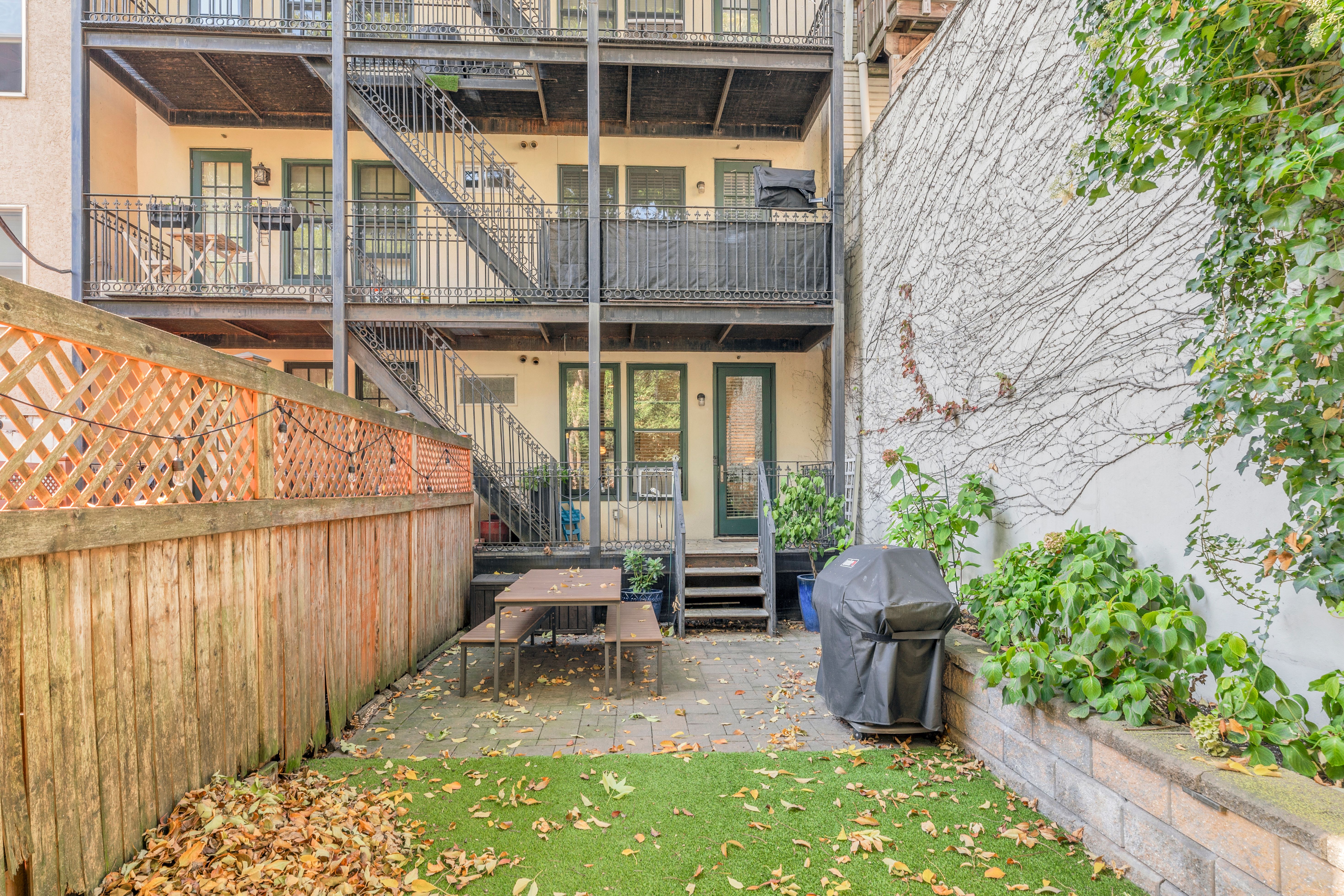 221 Willow Ave  #1L 