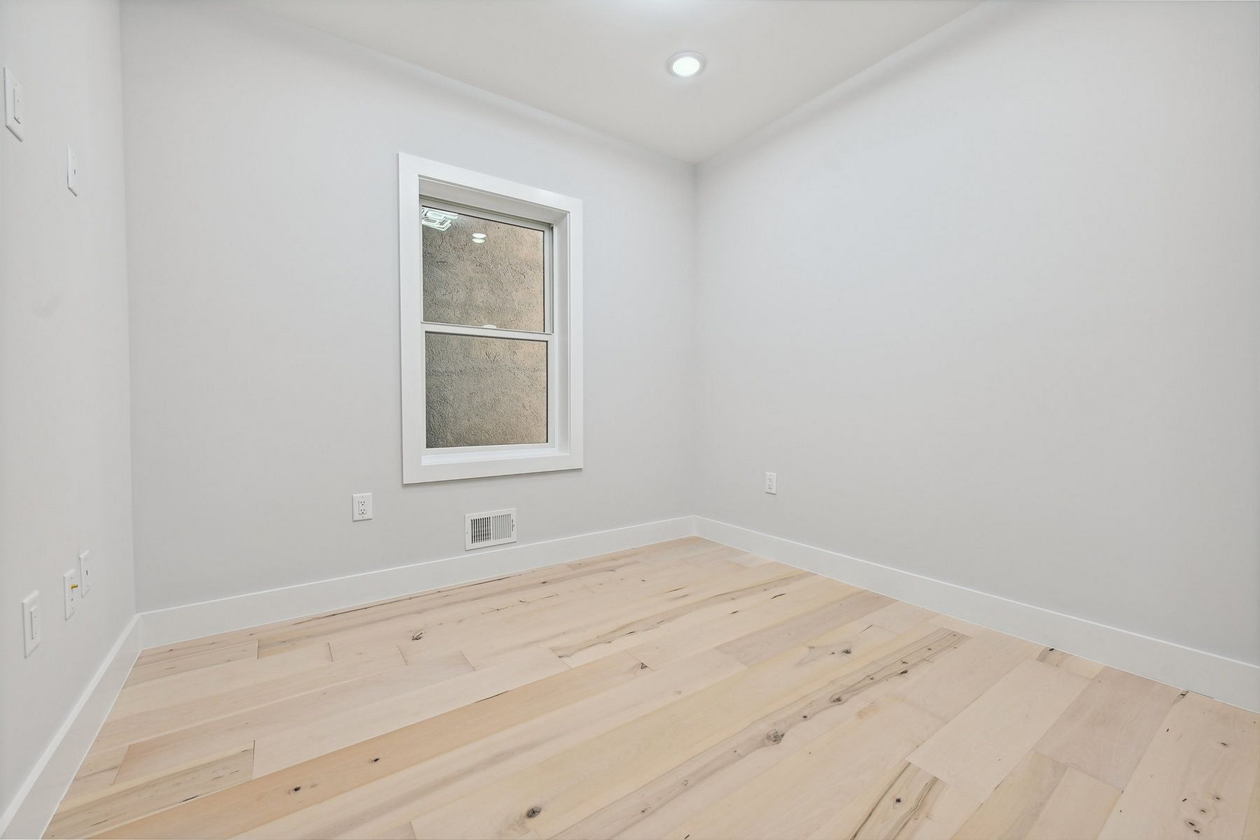 67 Paterson Street, #1 