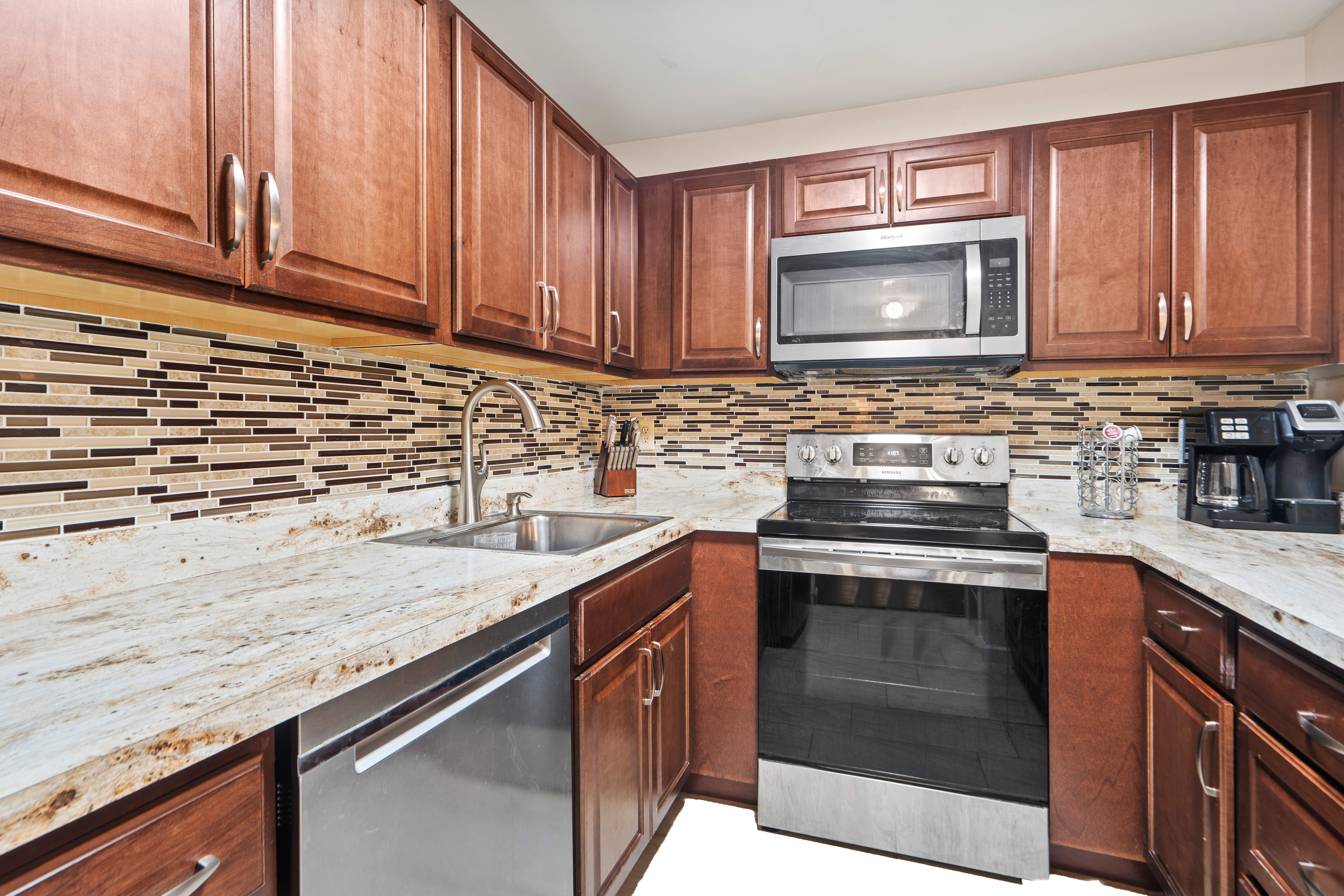 7430 Kennedy Blvd #106 Unit# 106