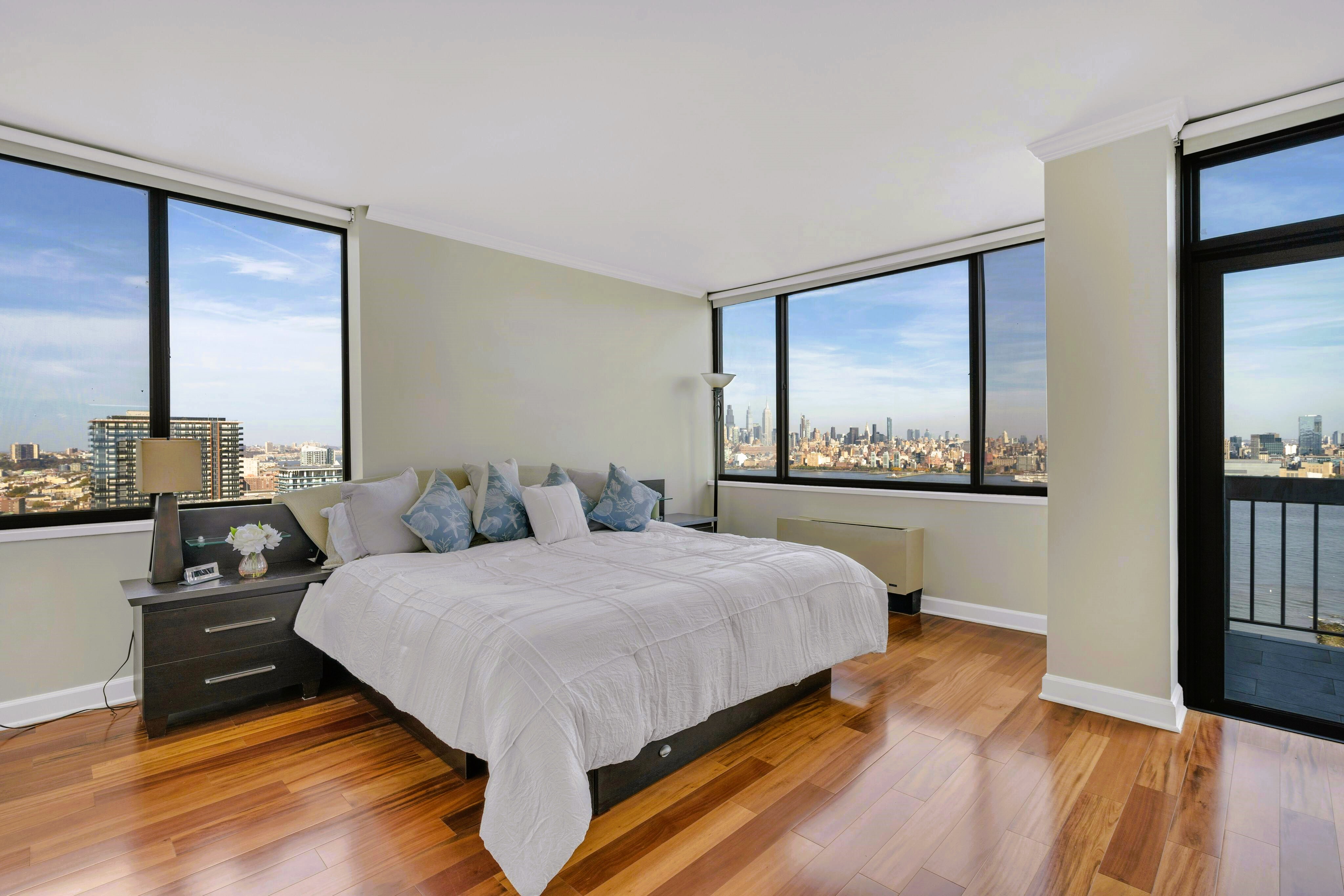 45 River Drive South  #3414 
