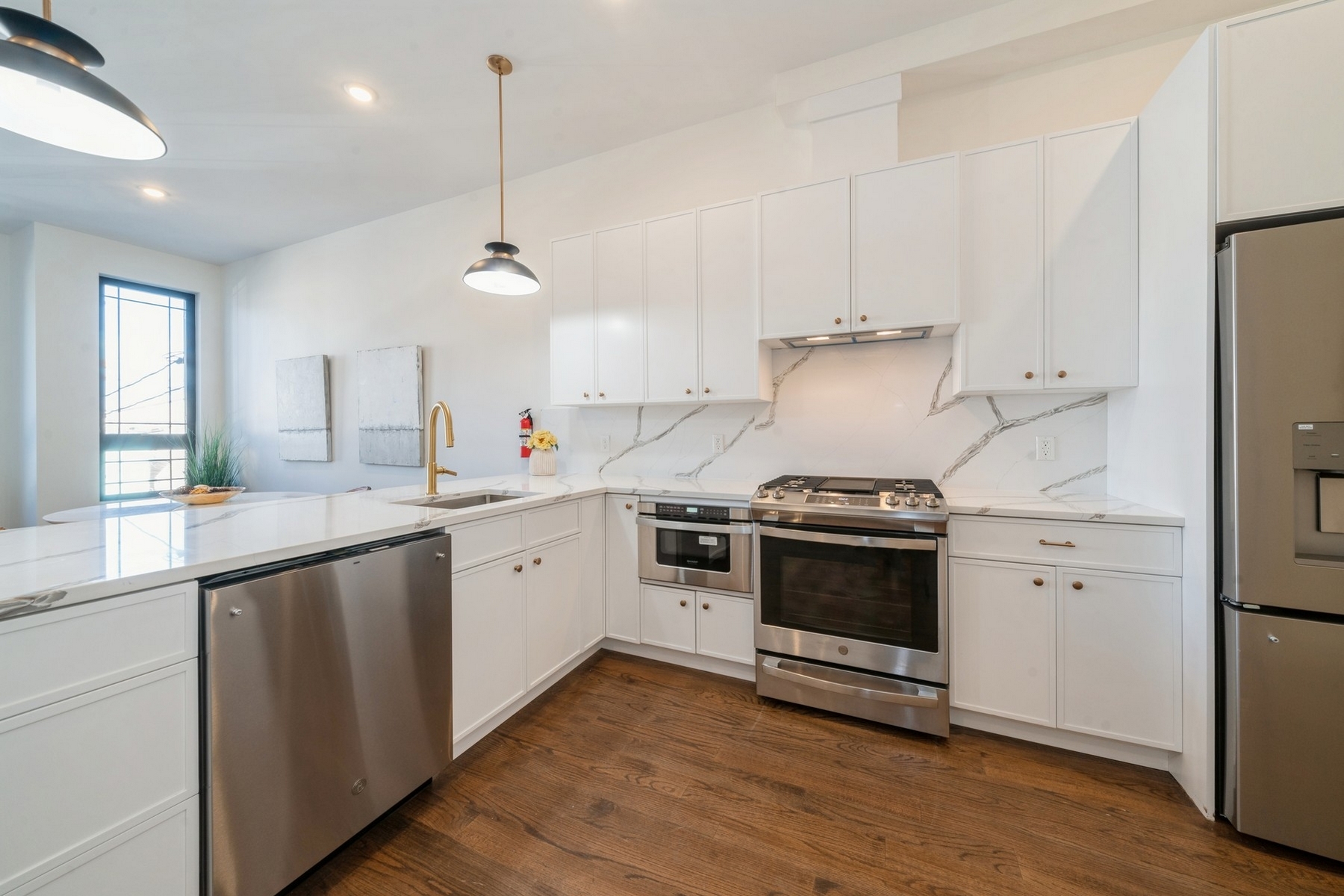 226 Nunda Ave Unit# 2