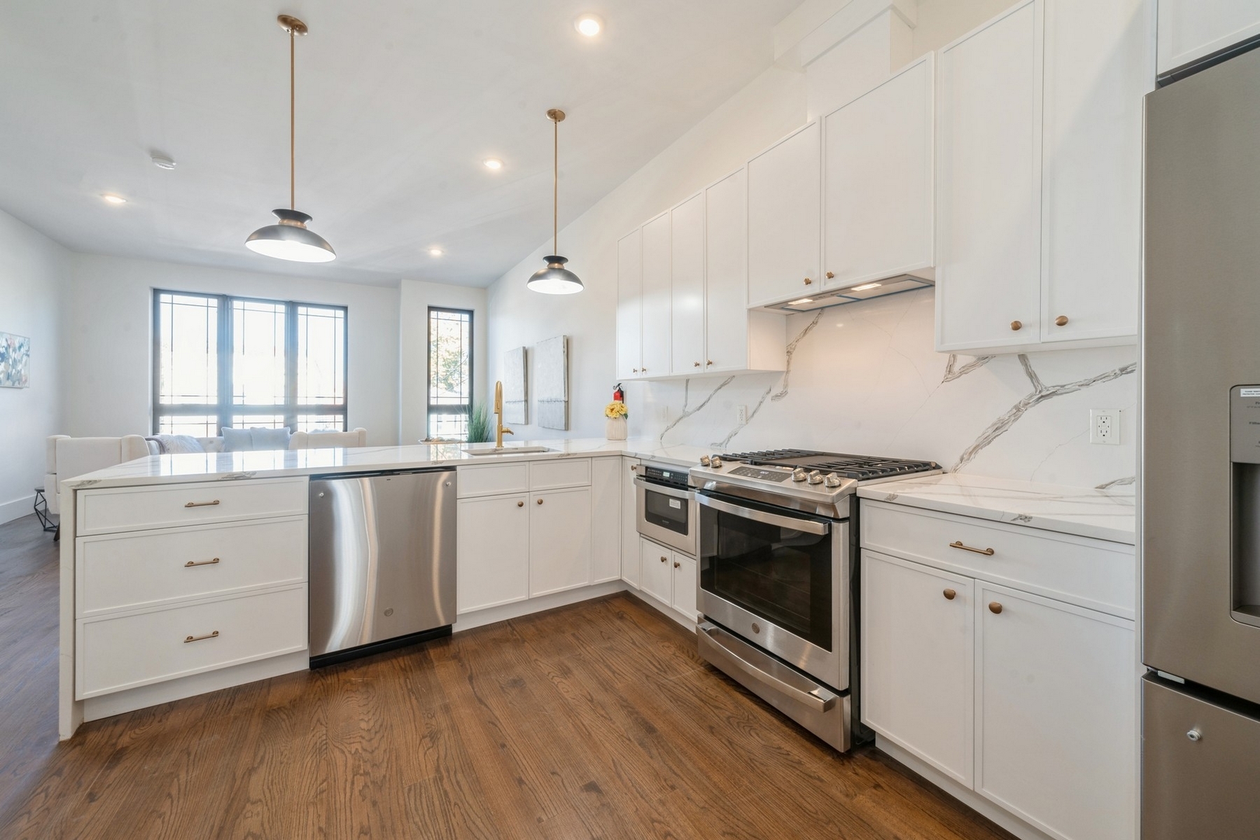 226 Nunda Ave Unit# 2