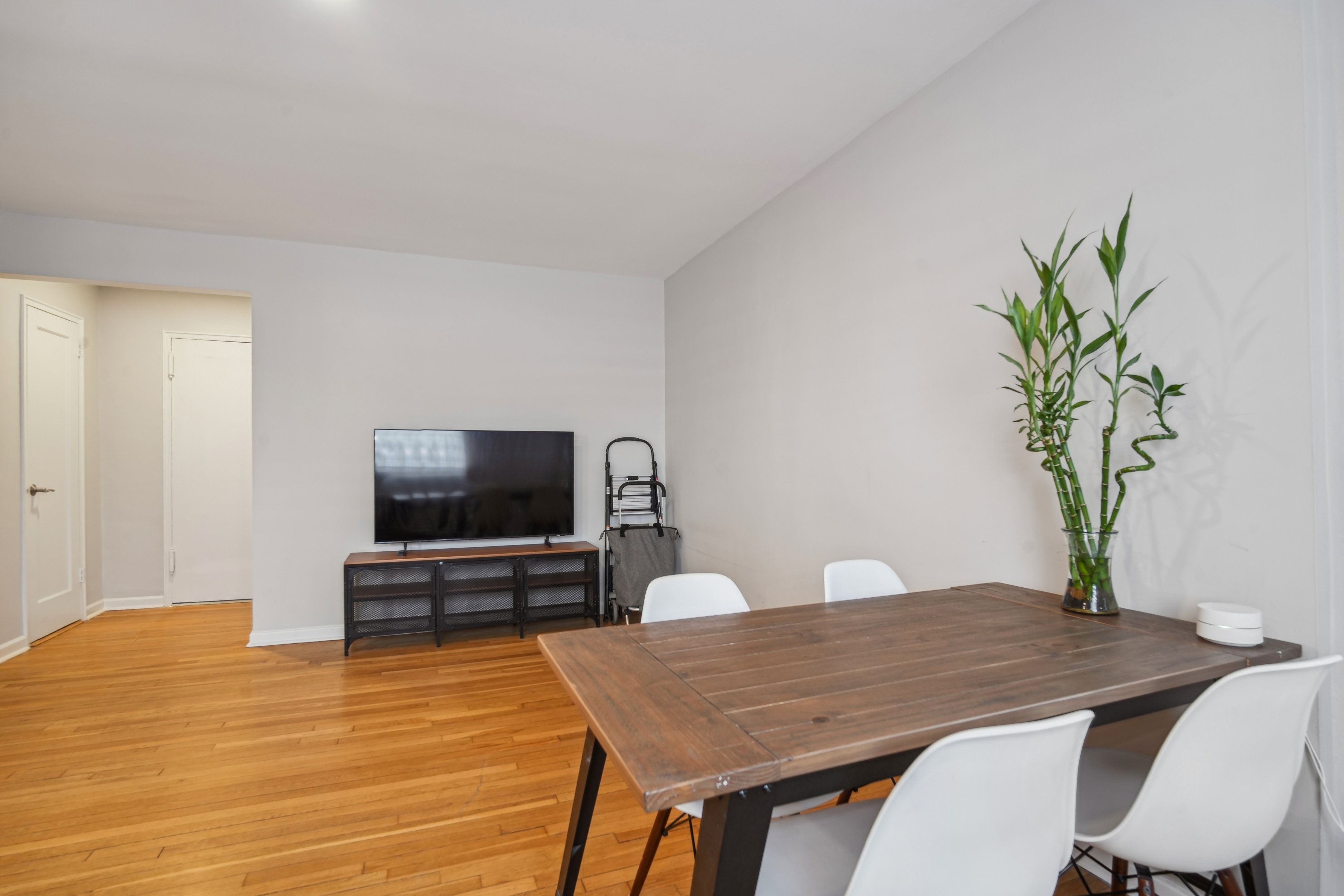 210 Woodcliff Avenue Unit# 1E