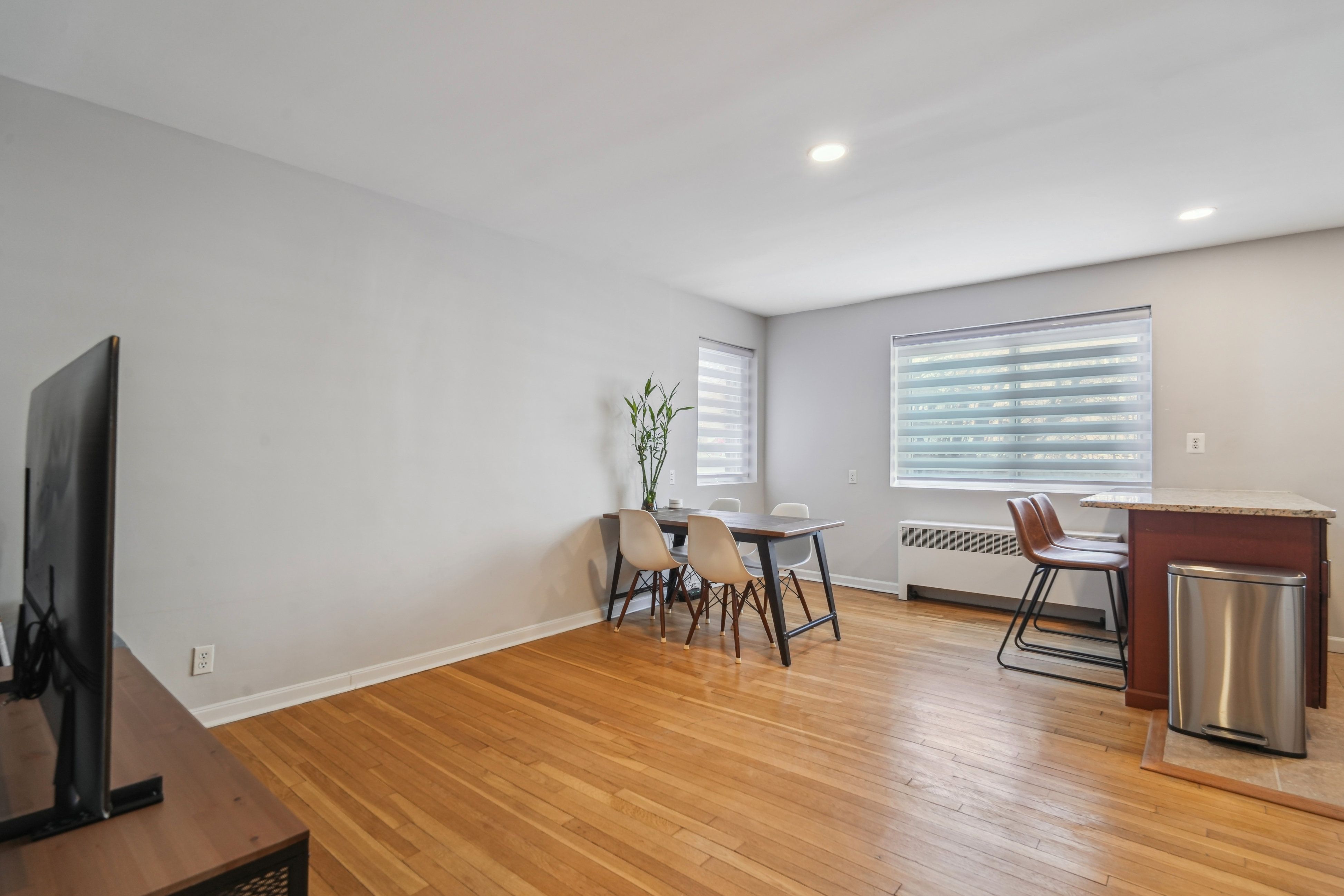 210 Woodcliff Avenue Unit# 1E