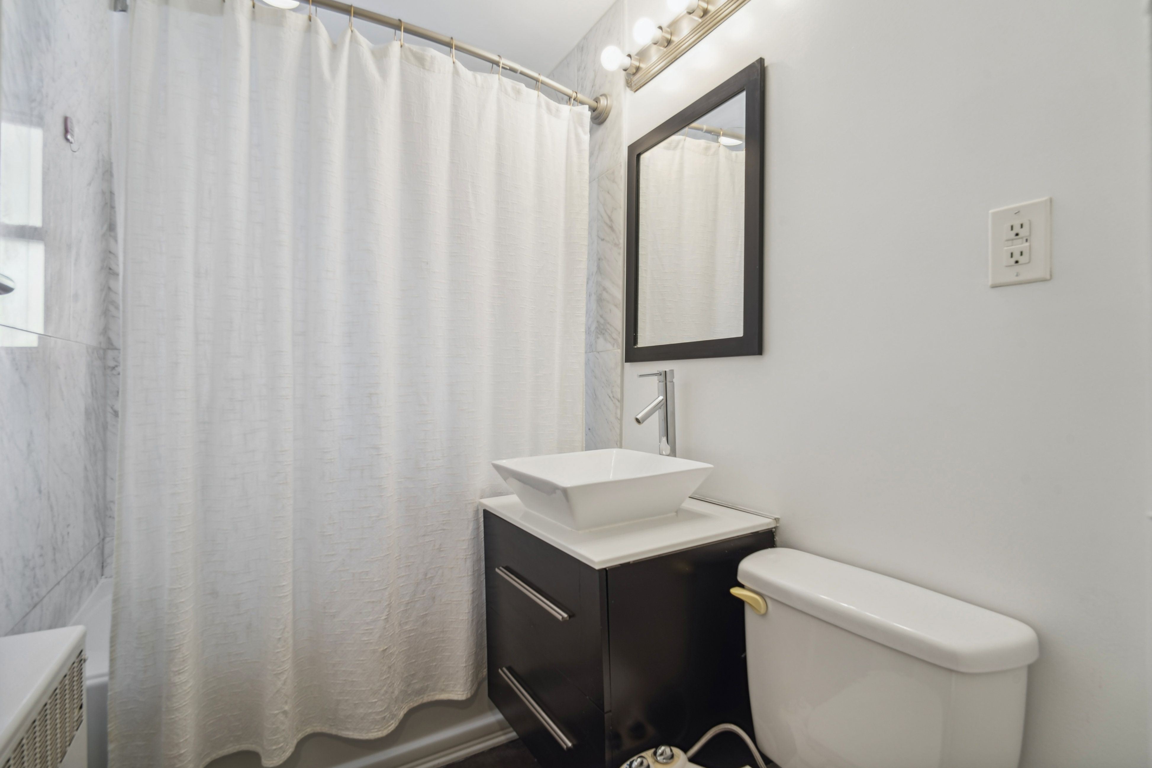 210 Woodcliff Avenue Unit# 1E