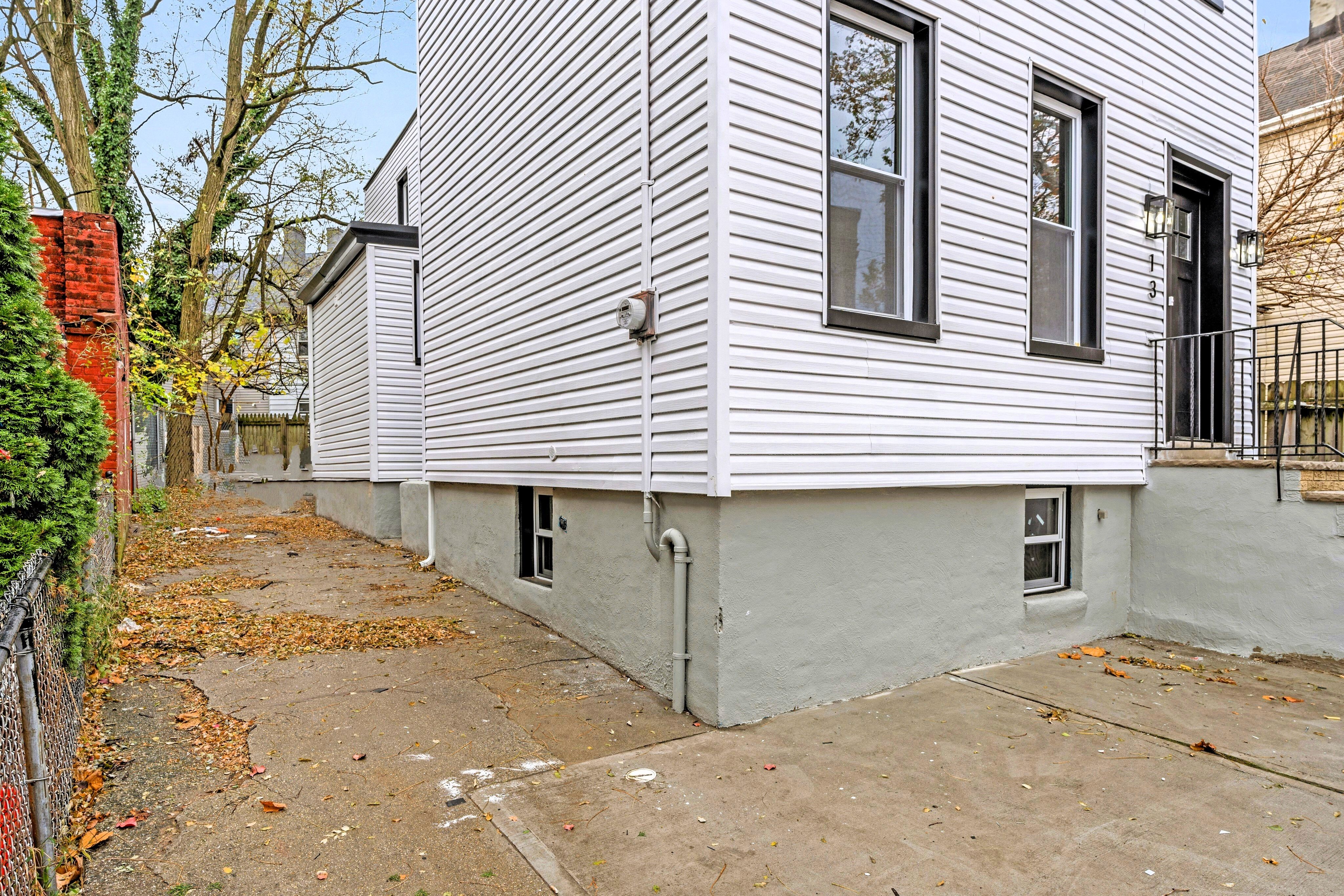 13 Mcadoo Ave 