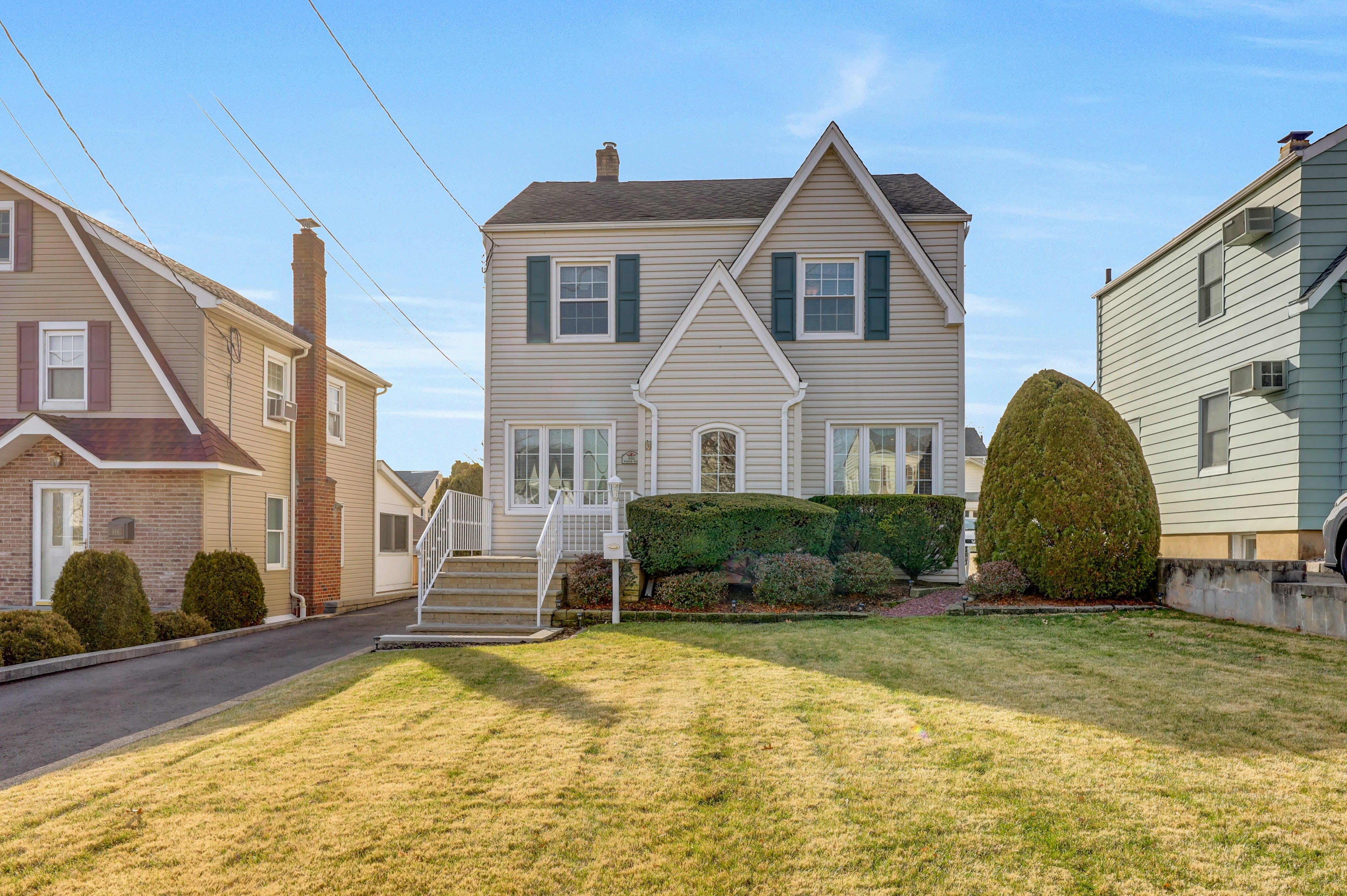 482 Windsor Road 