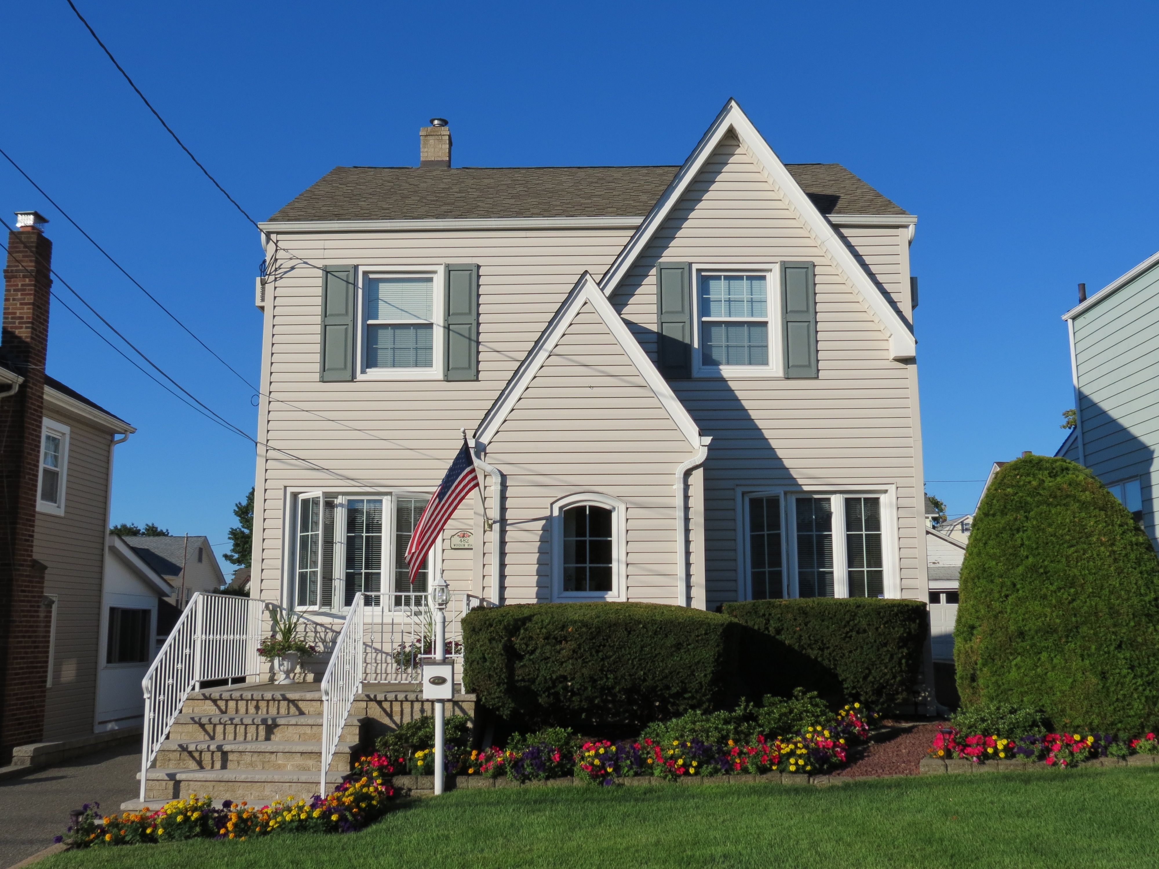 482 Windsor Road 
