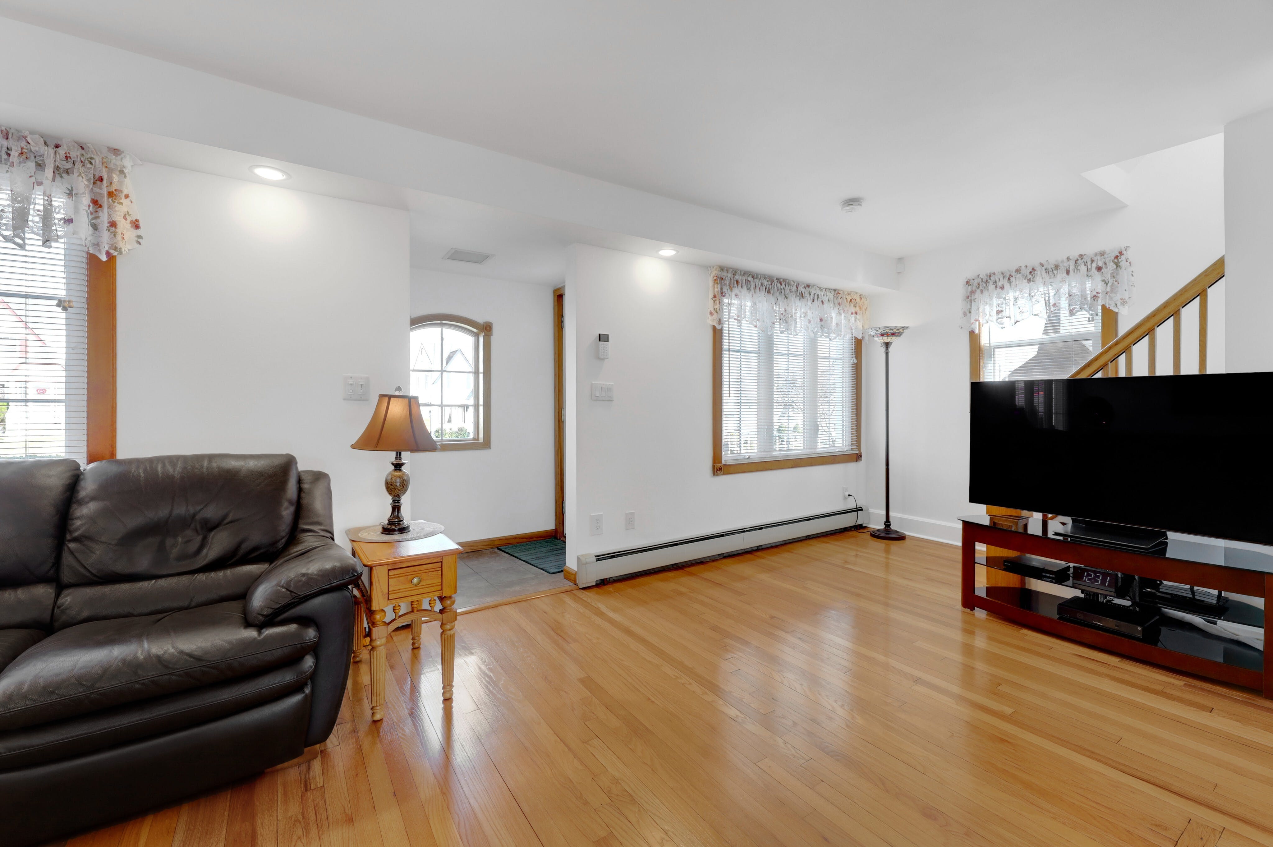482 Windsor Road 
