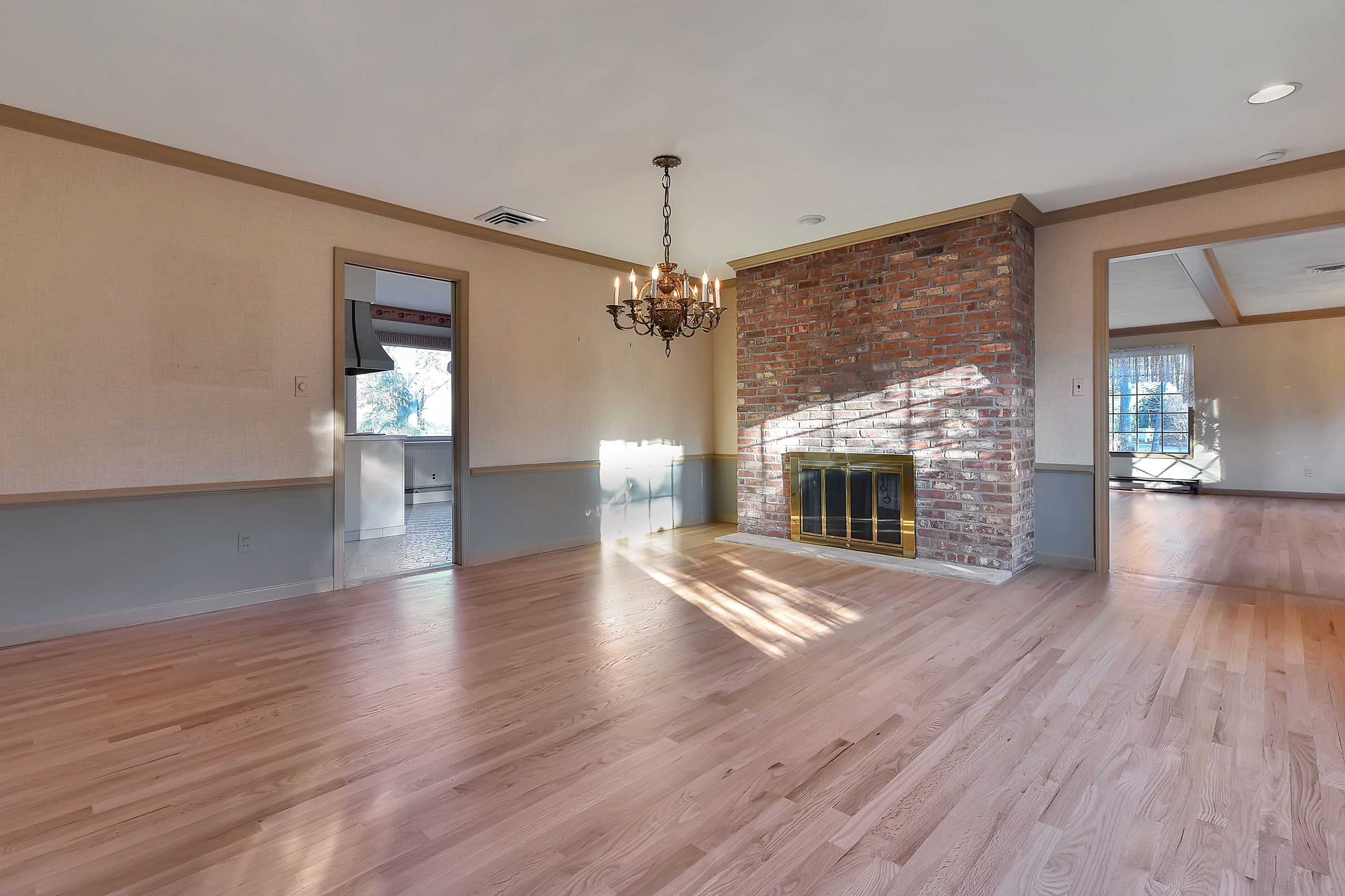8 Duck Pond Road