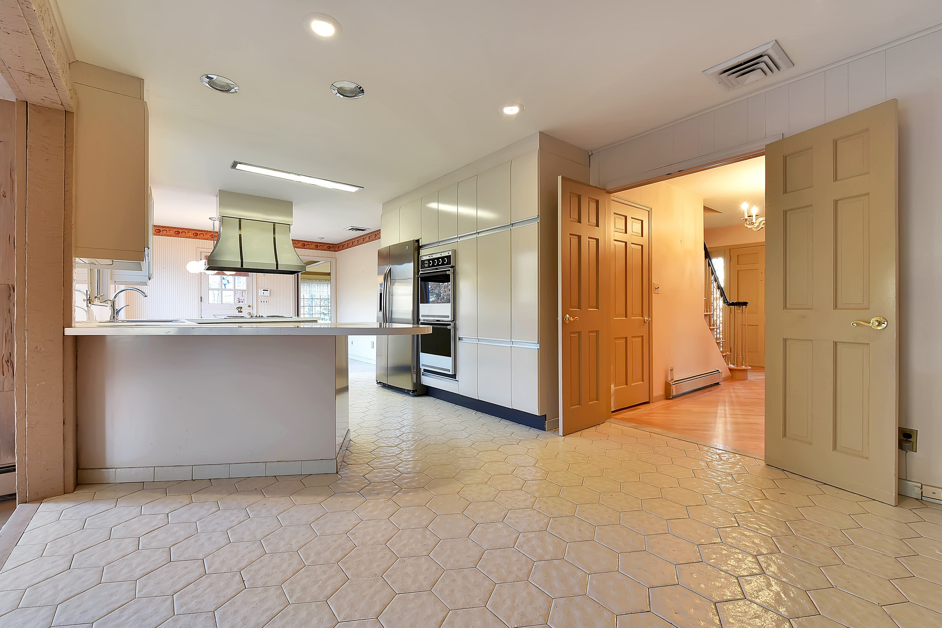 8 Duck Pond Road