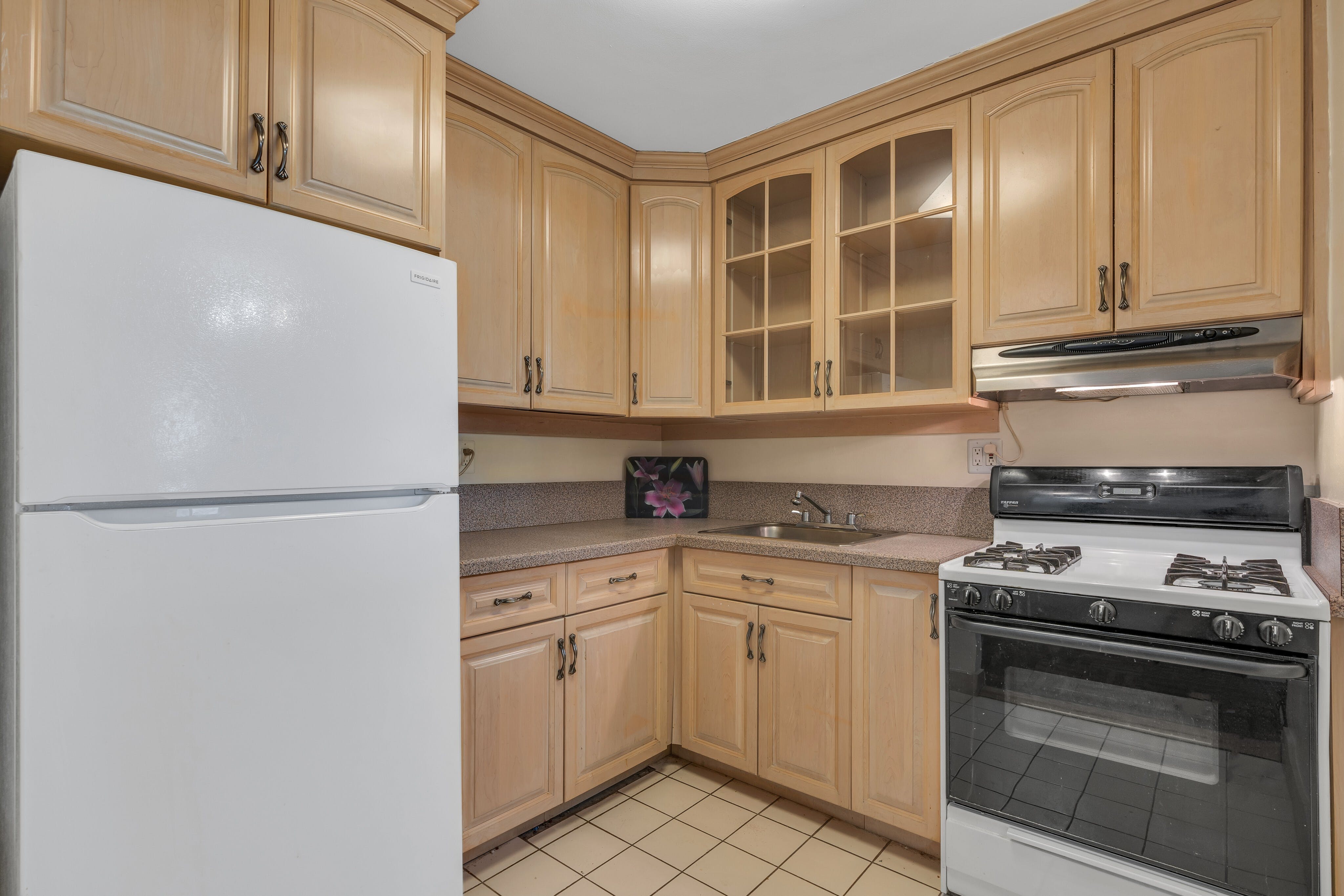 2000 Linwood Avenue Unit# 7F