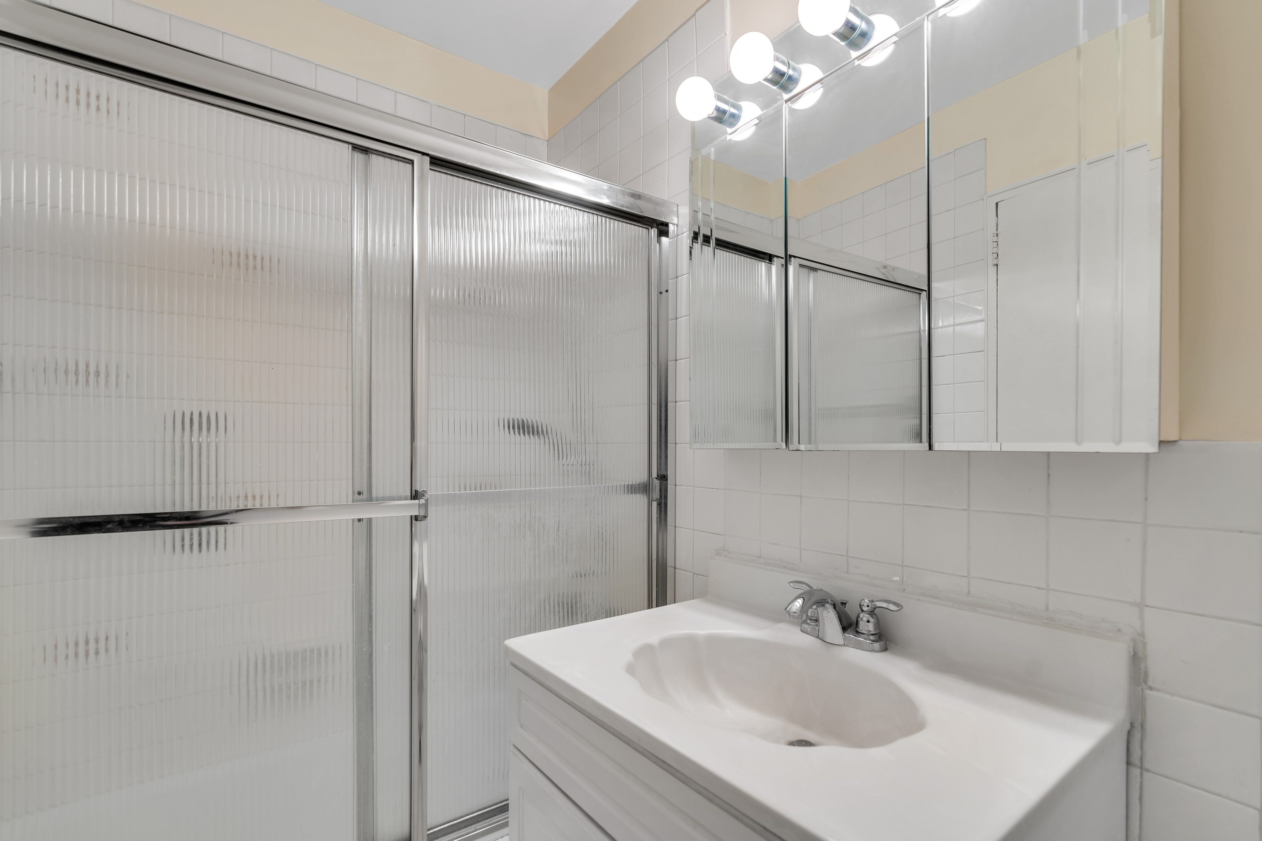 2000 Linwood Avenue Unit# 7F