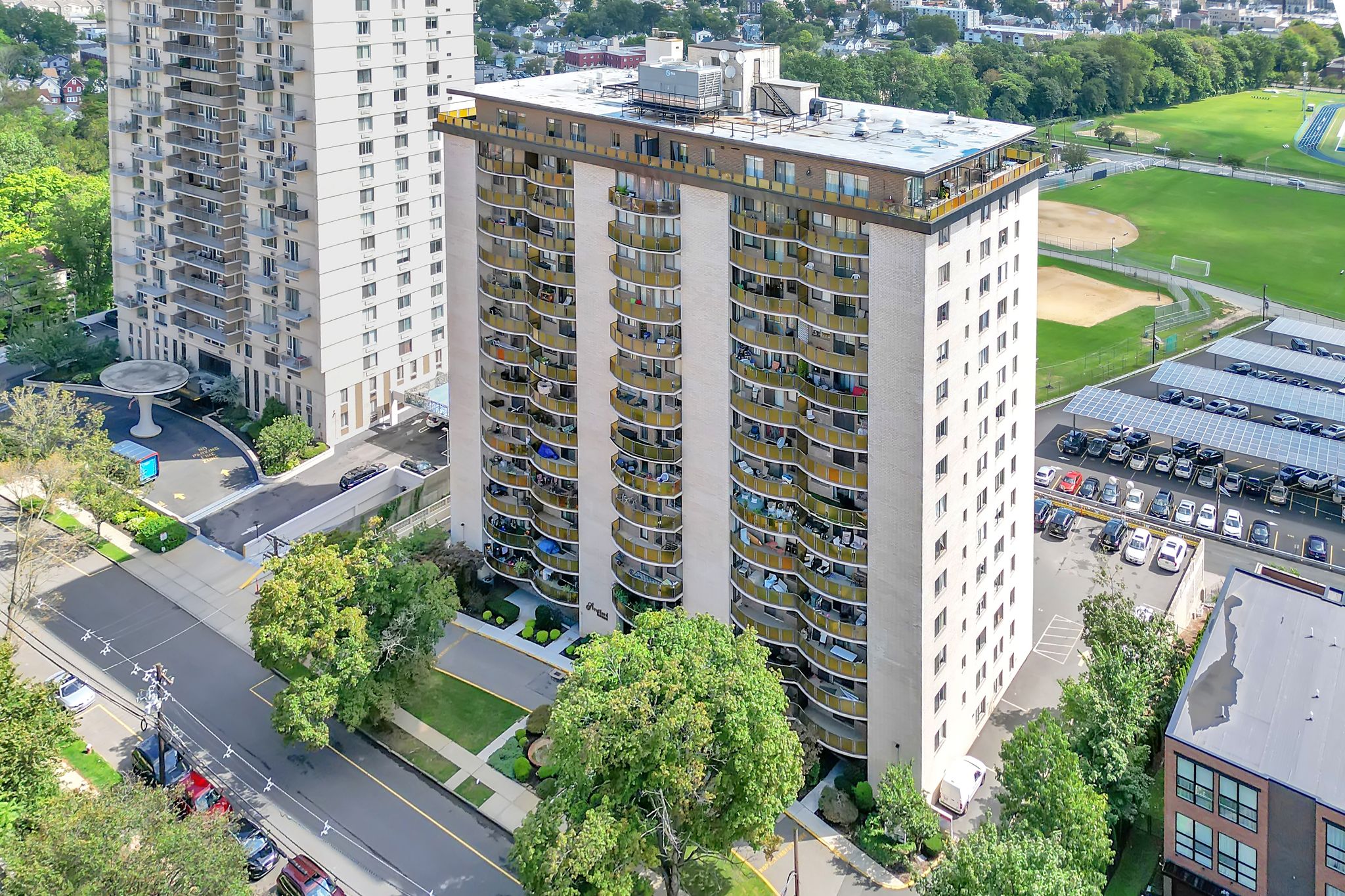 150 Overlook Avenue Unit# 4J