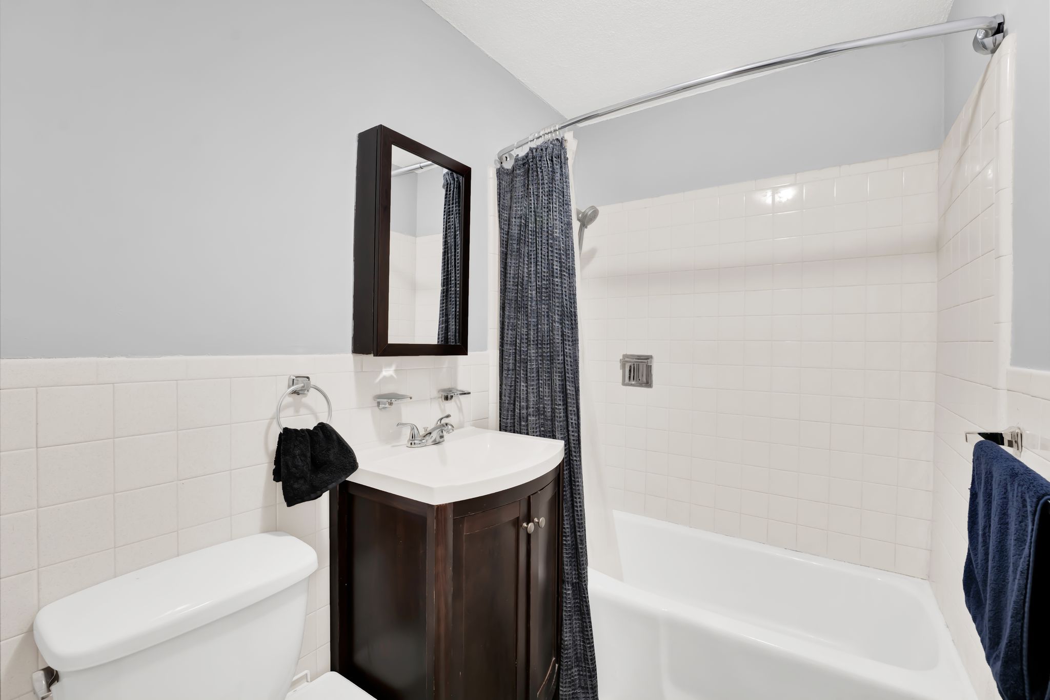 150 Overlook Avenue Unit# 4J