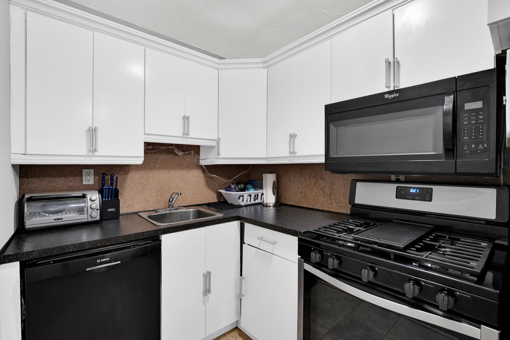150 Overlook Avenue Unit# 4J