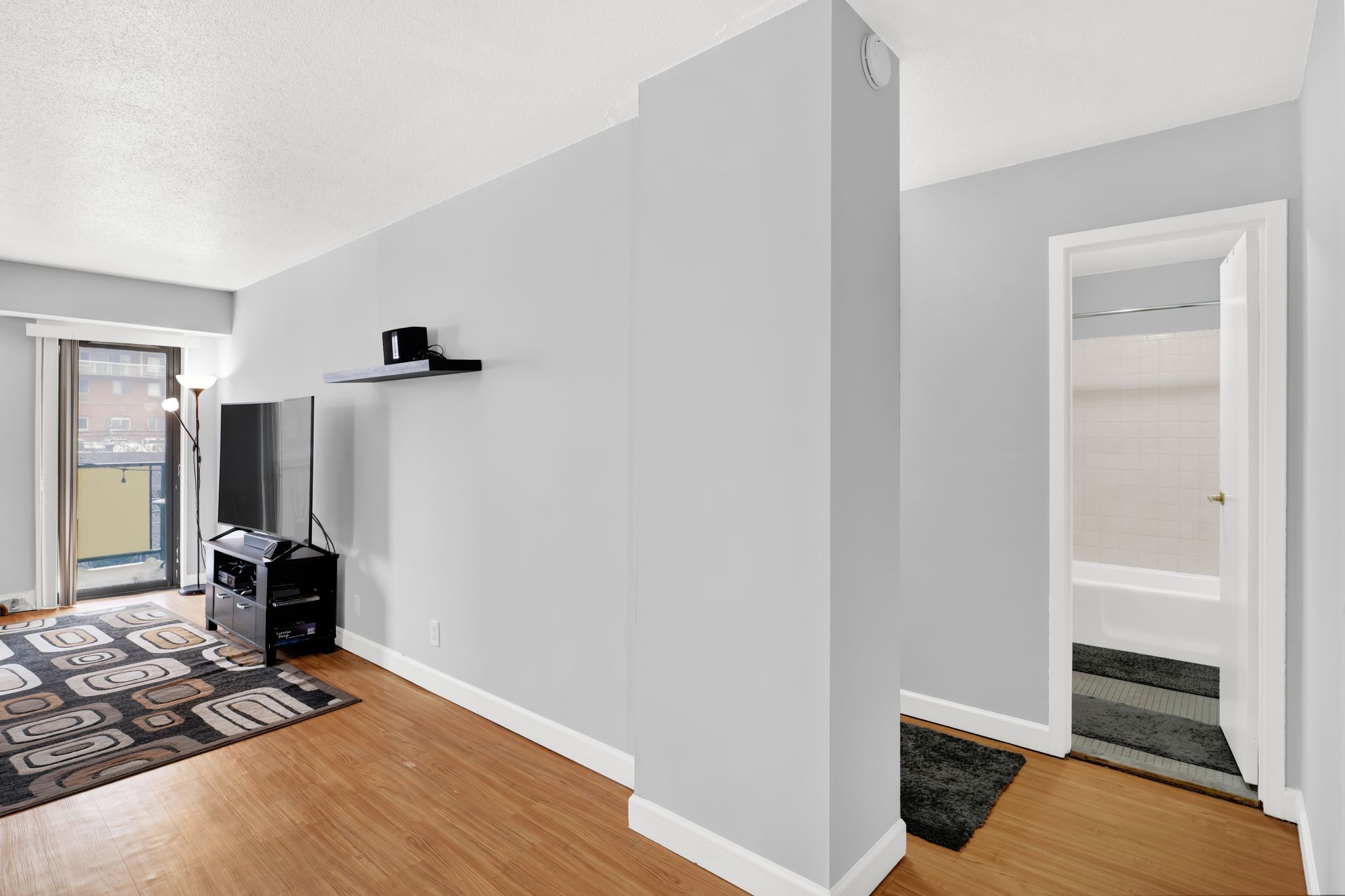150 Overlook Avenue Unit# 4J